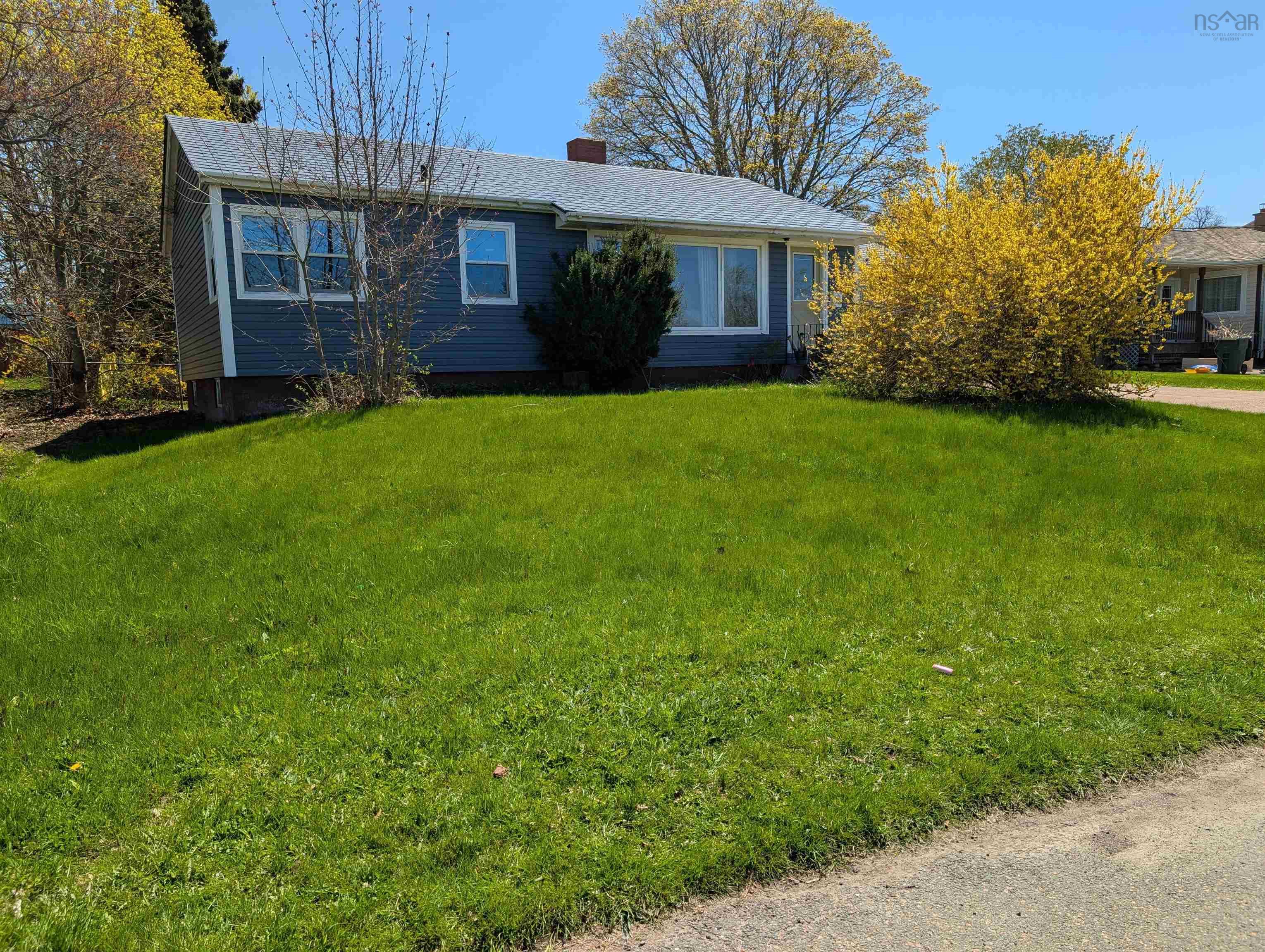 $249,900.00: 6 Dickey Street, Amherst