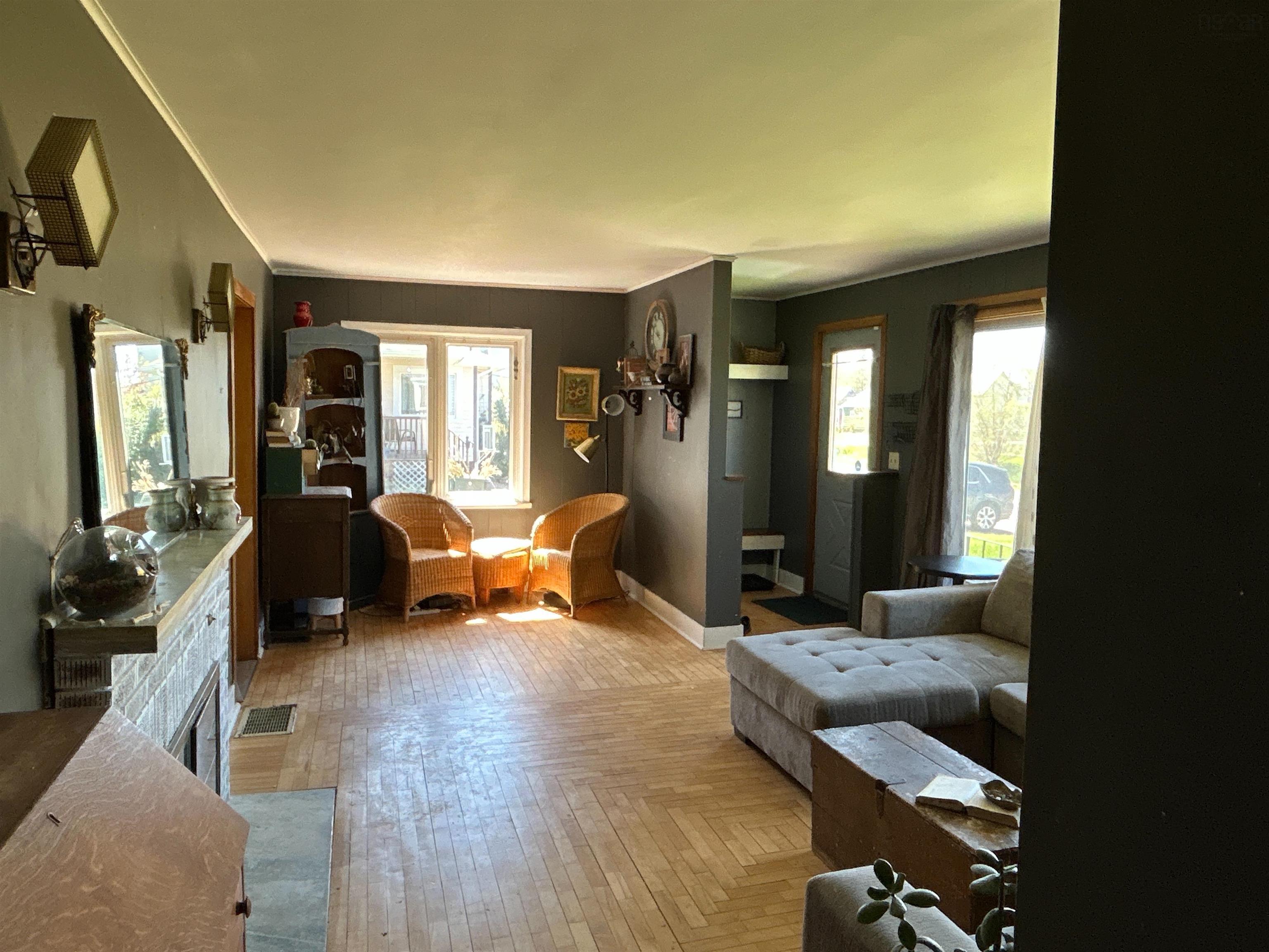 $249,900.00: 6 Dickey Street, Amherst
