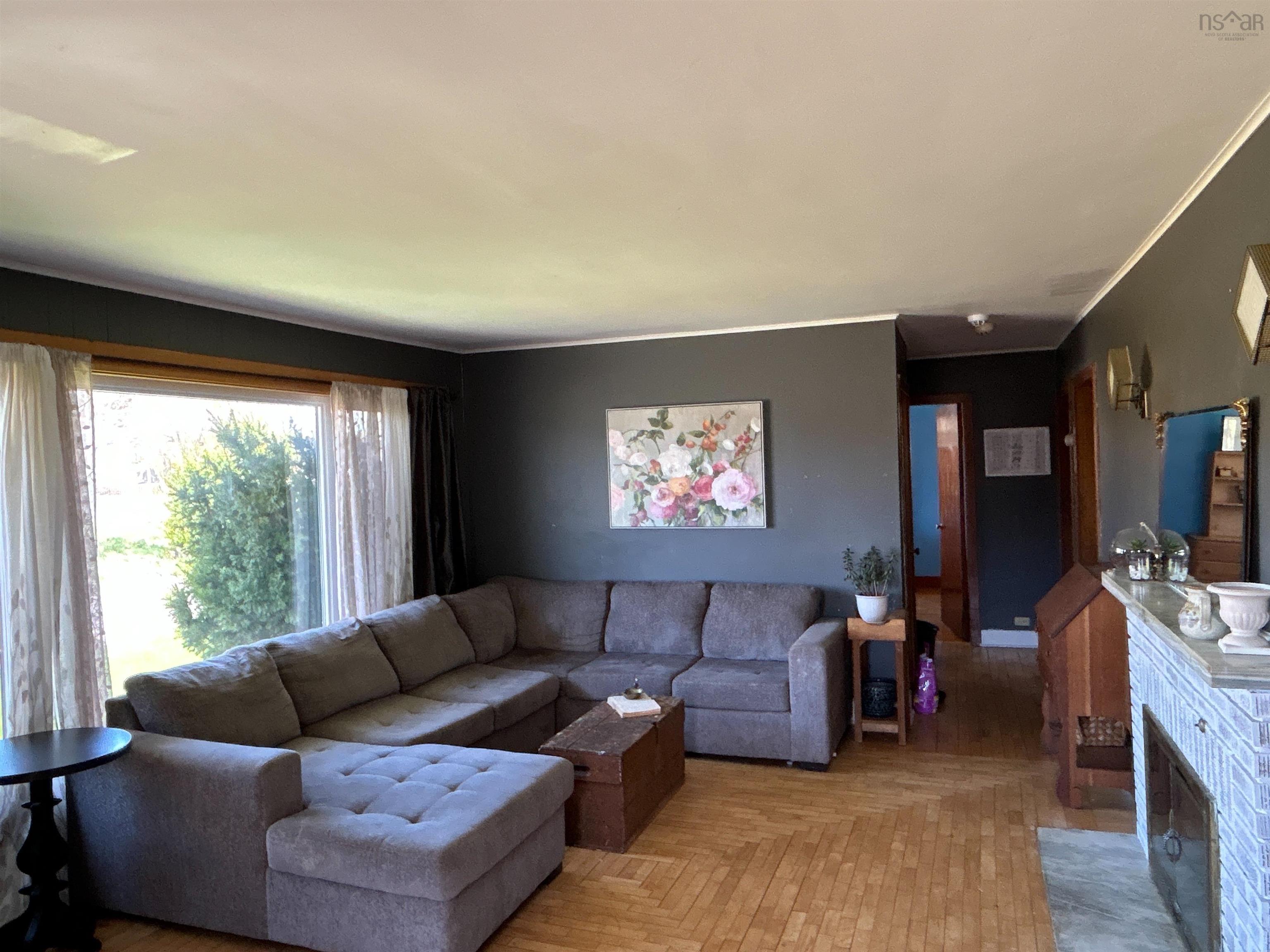 $249,900.00: 6 Dickey Street, Amherst