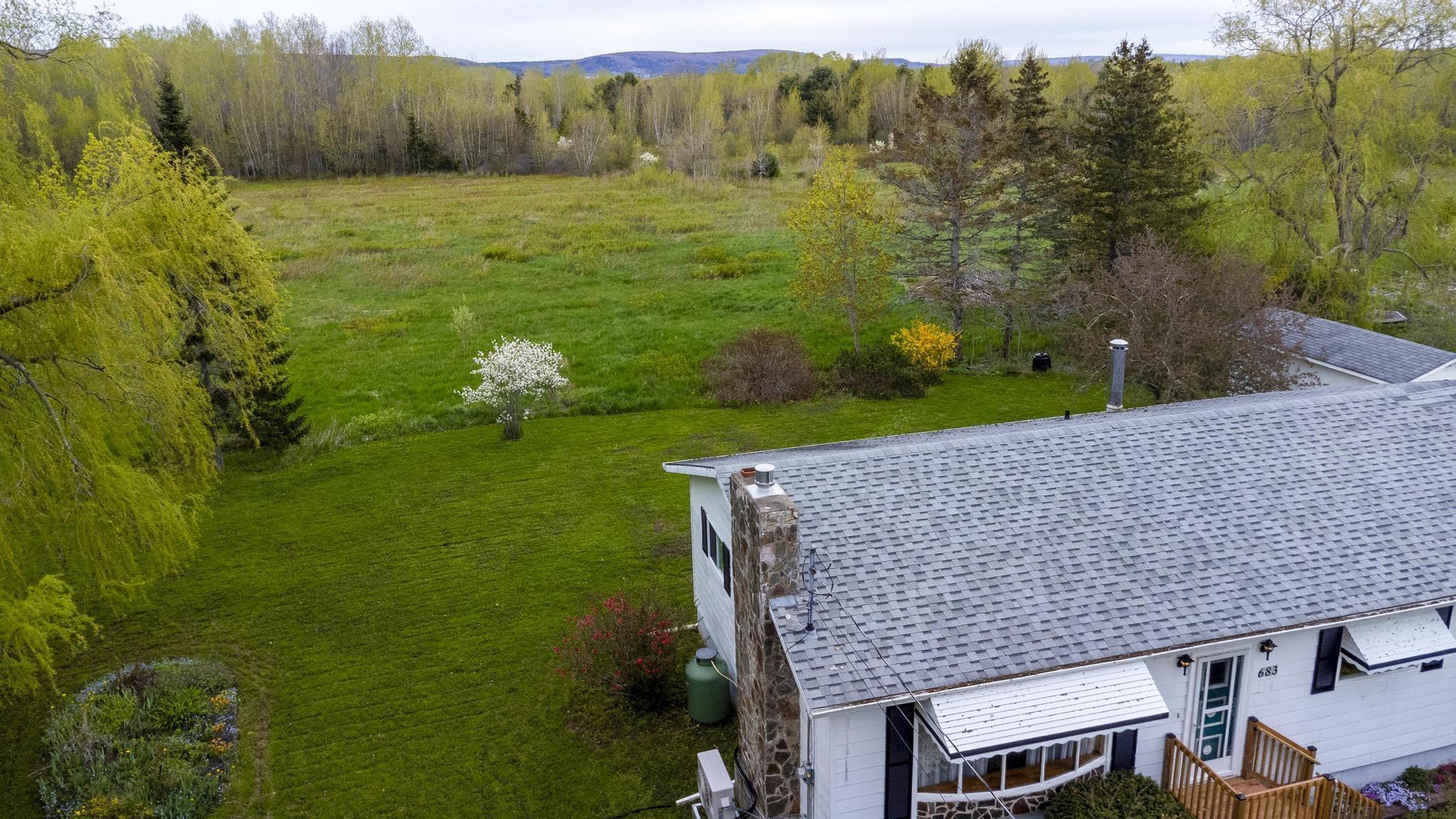 $379,000.00: 683 Main Street, Lawrencetown