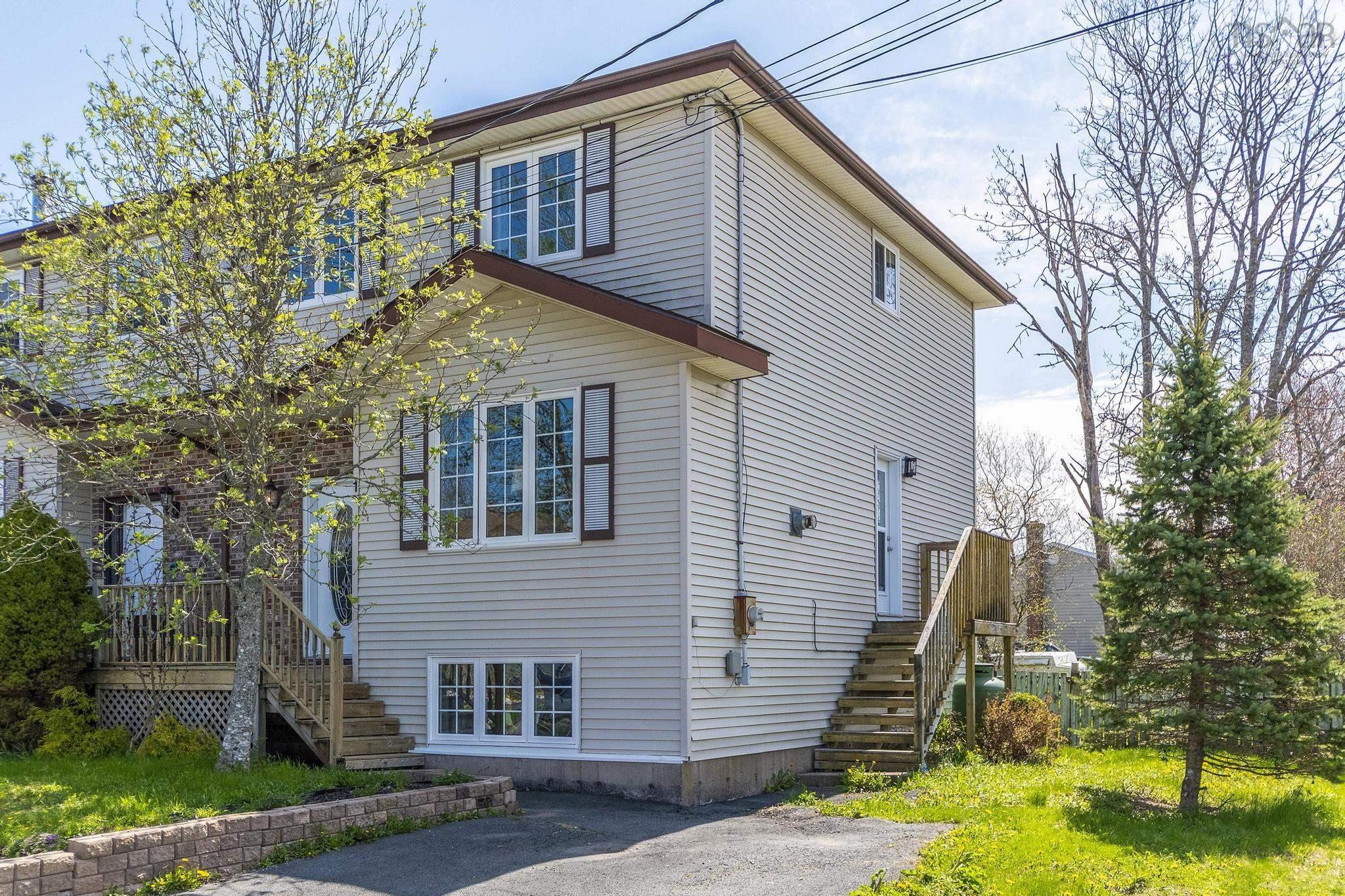 $449,900.00: 1 Sugar Maple Drive, Timberlea