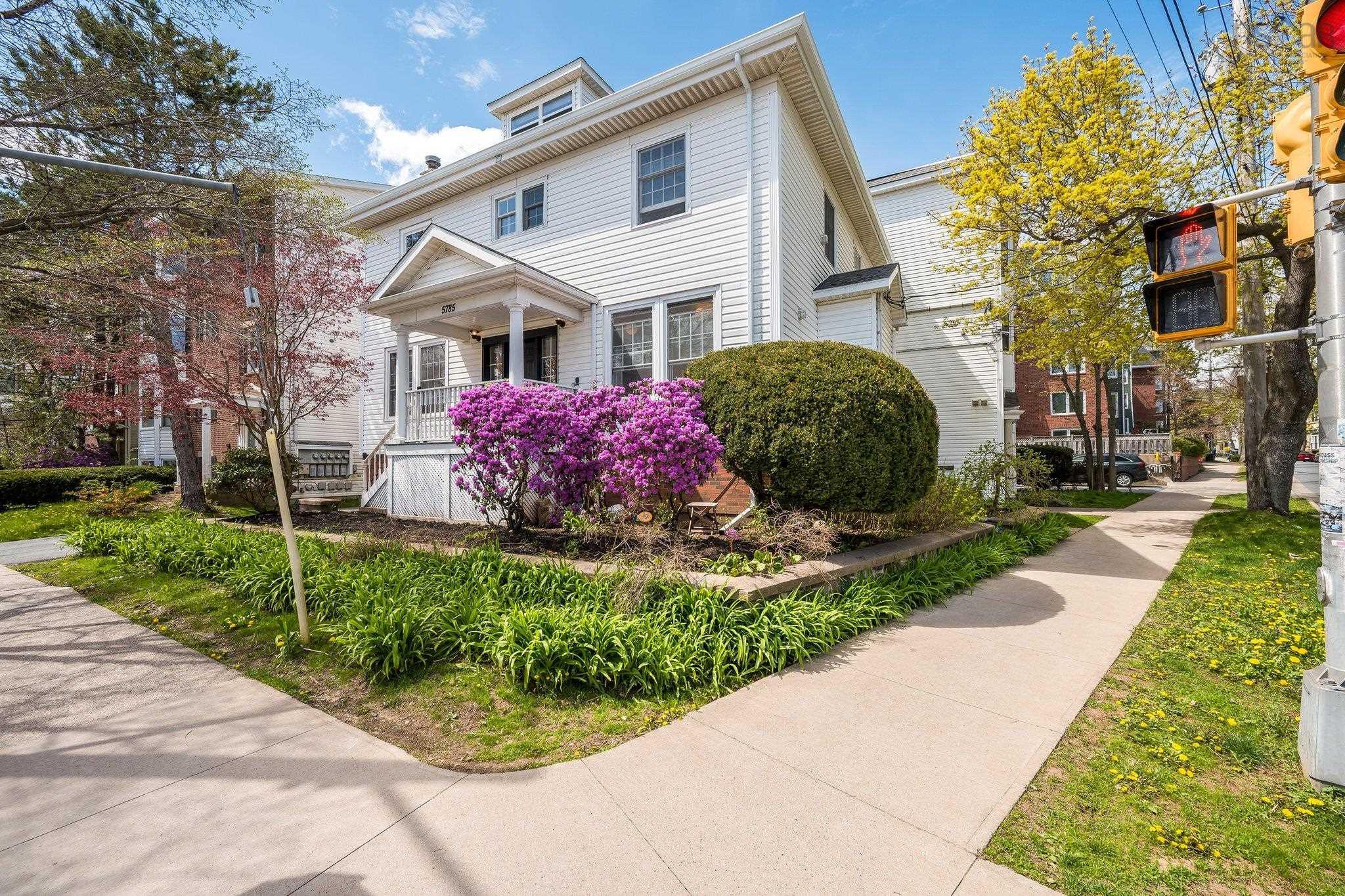 $799,900.00: 5785 Inglis Street, Halifax