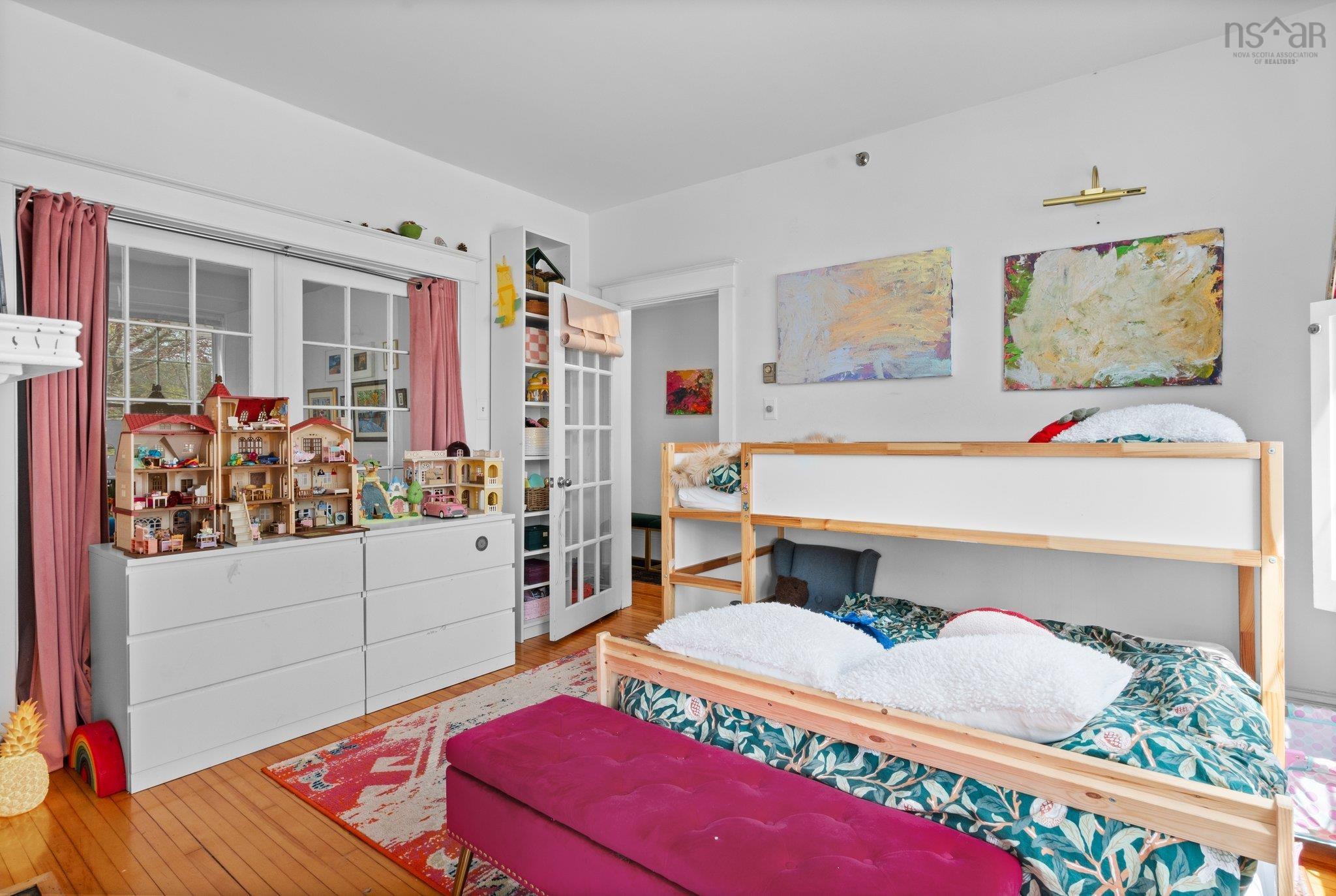 $799,900.00: 5785 Inglis Street, Halifax