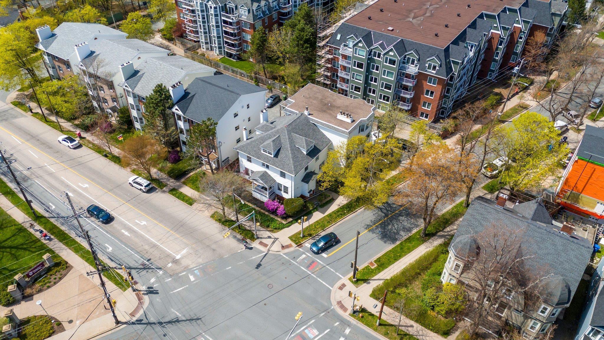 $799,900.00: 5785 Inglis Street, Halifax