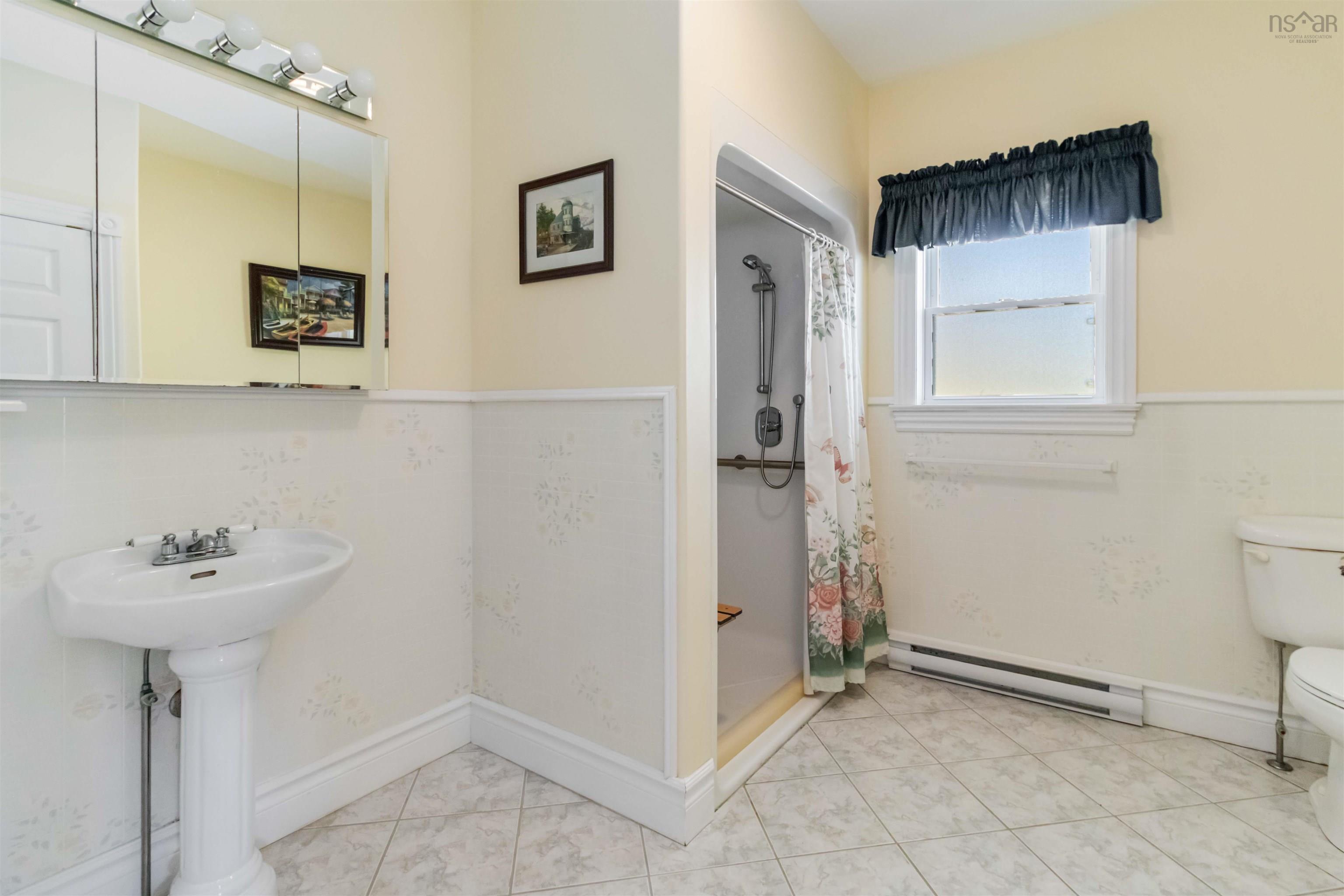 $699,900.00: 413 Hermans Island Road, Sunnybrook
