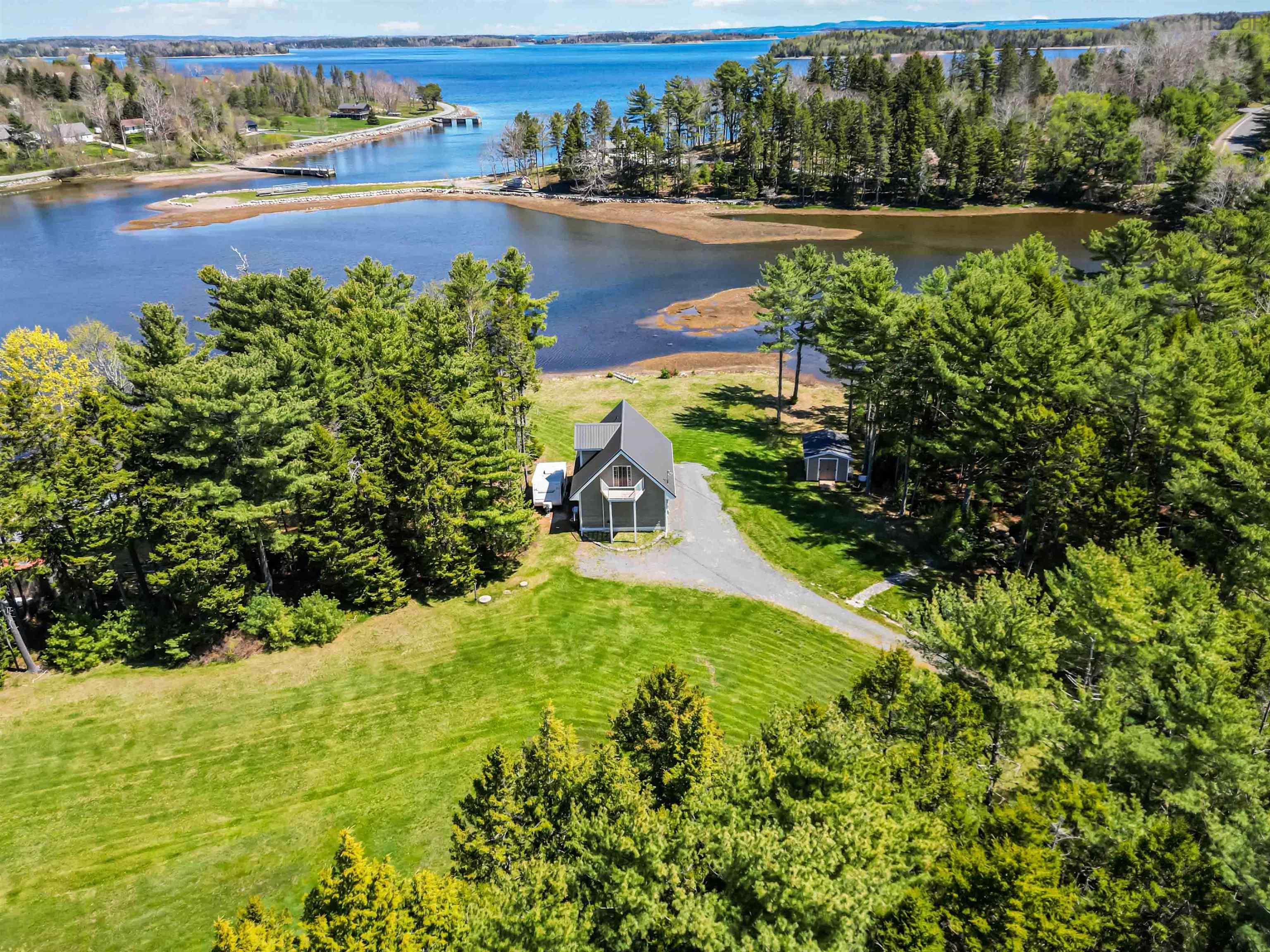 $699,900.00: 413 Hermans Island Road, Sunnybrook