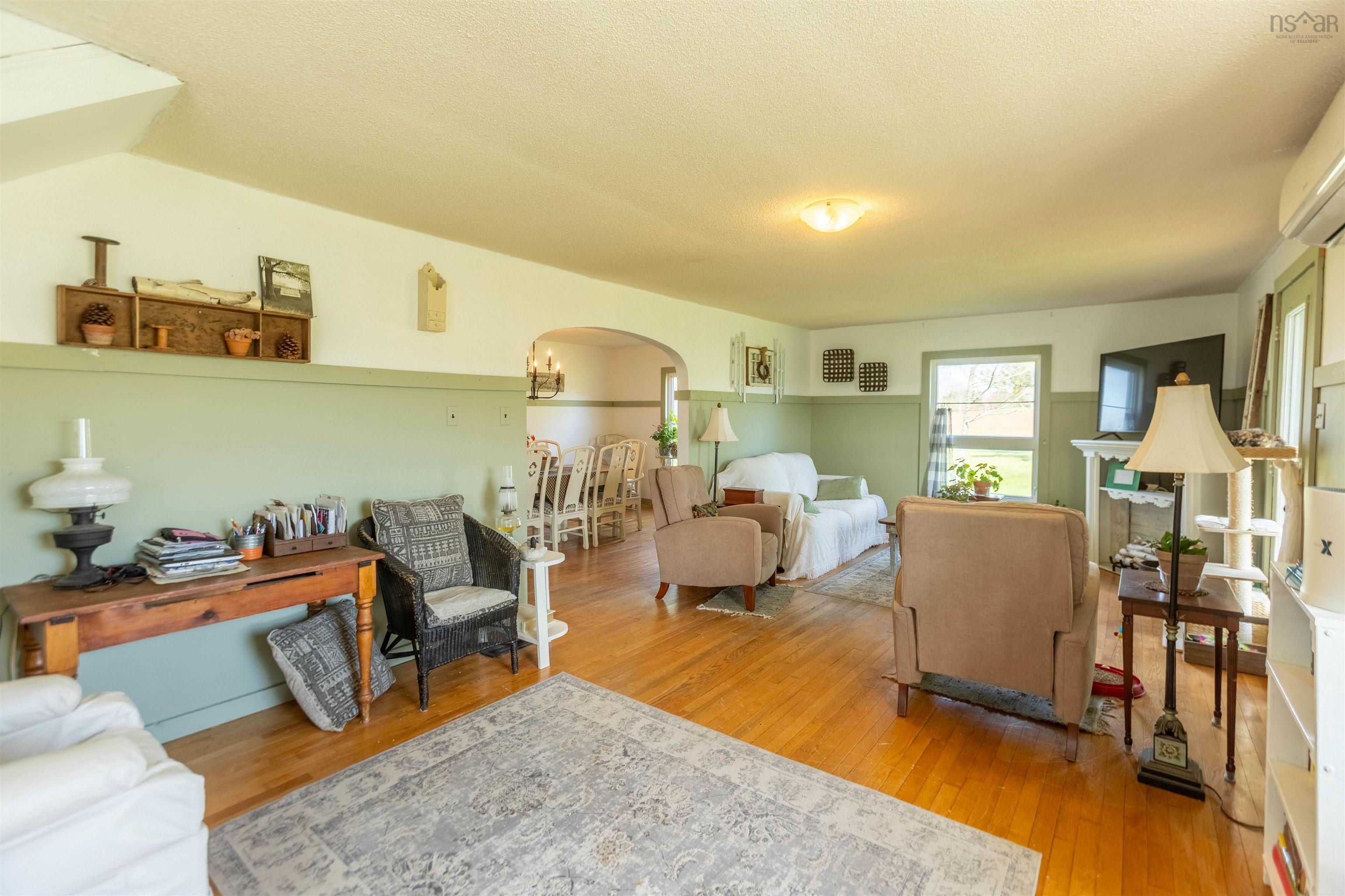 $329,900.00: 11410 Hwy#6 Highway, South Pugwash