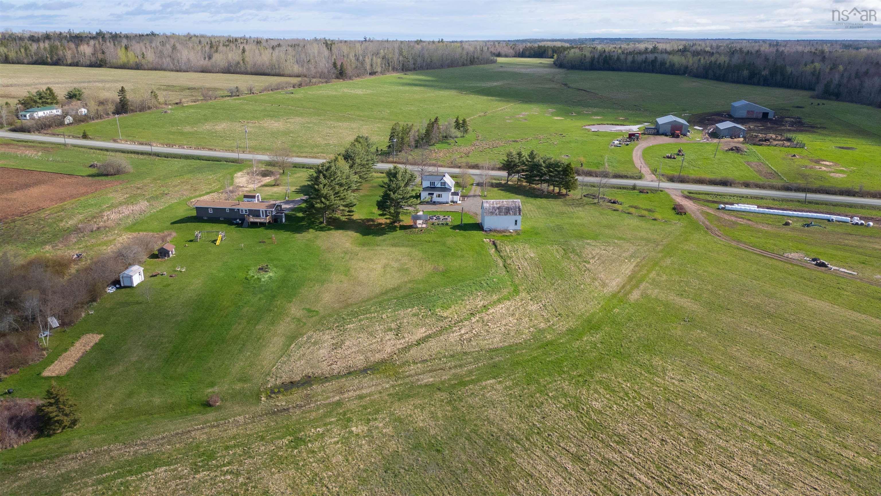 $329,900.00: 11410 Hwy#6 Highway, South Pugwash