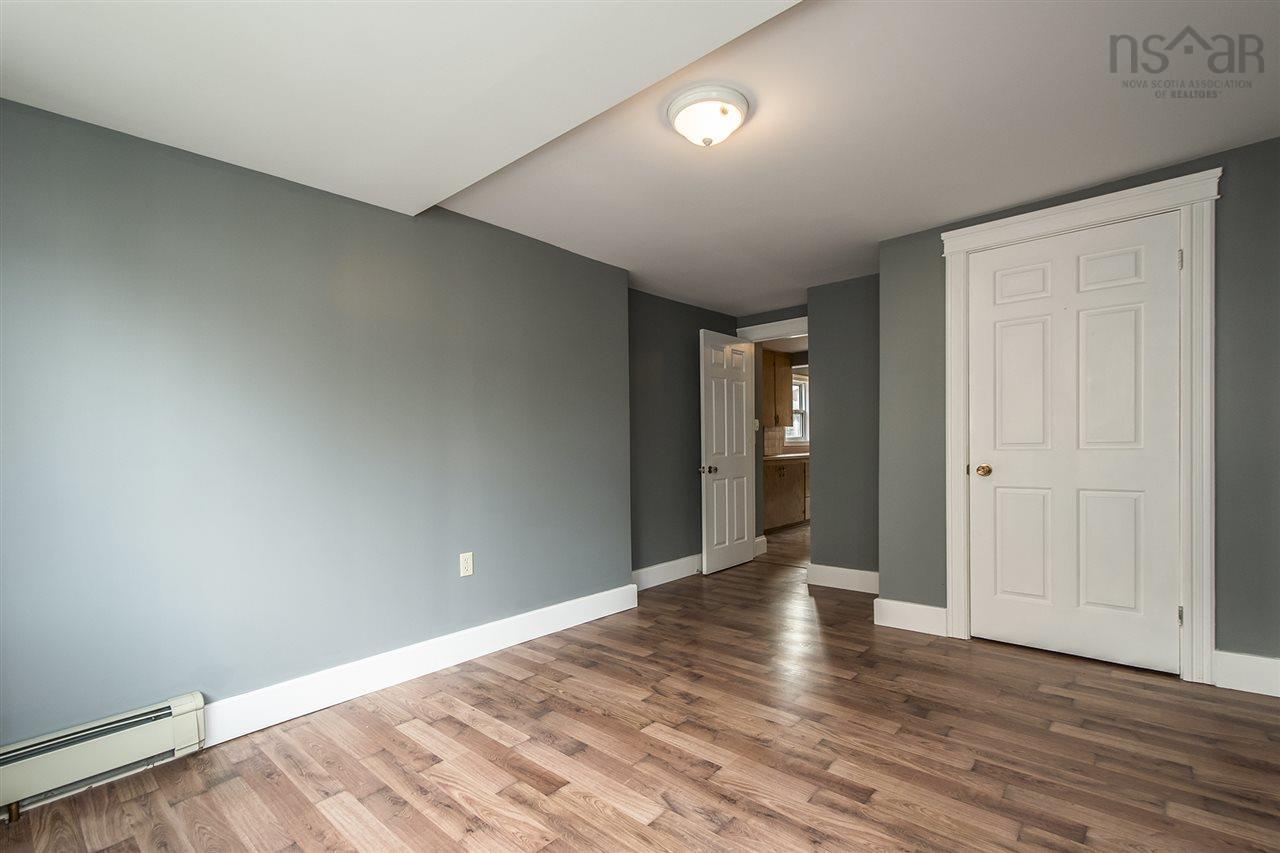 $489,900.00: 18/18A Pleasant Street, Dartmouth