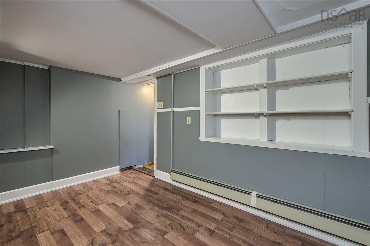 $489,900.00: 18/18A Pleasant Street, Dartmouth