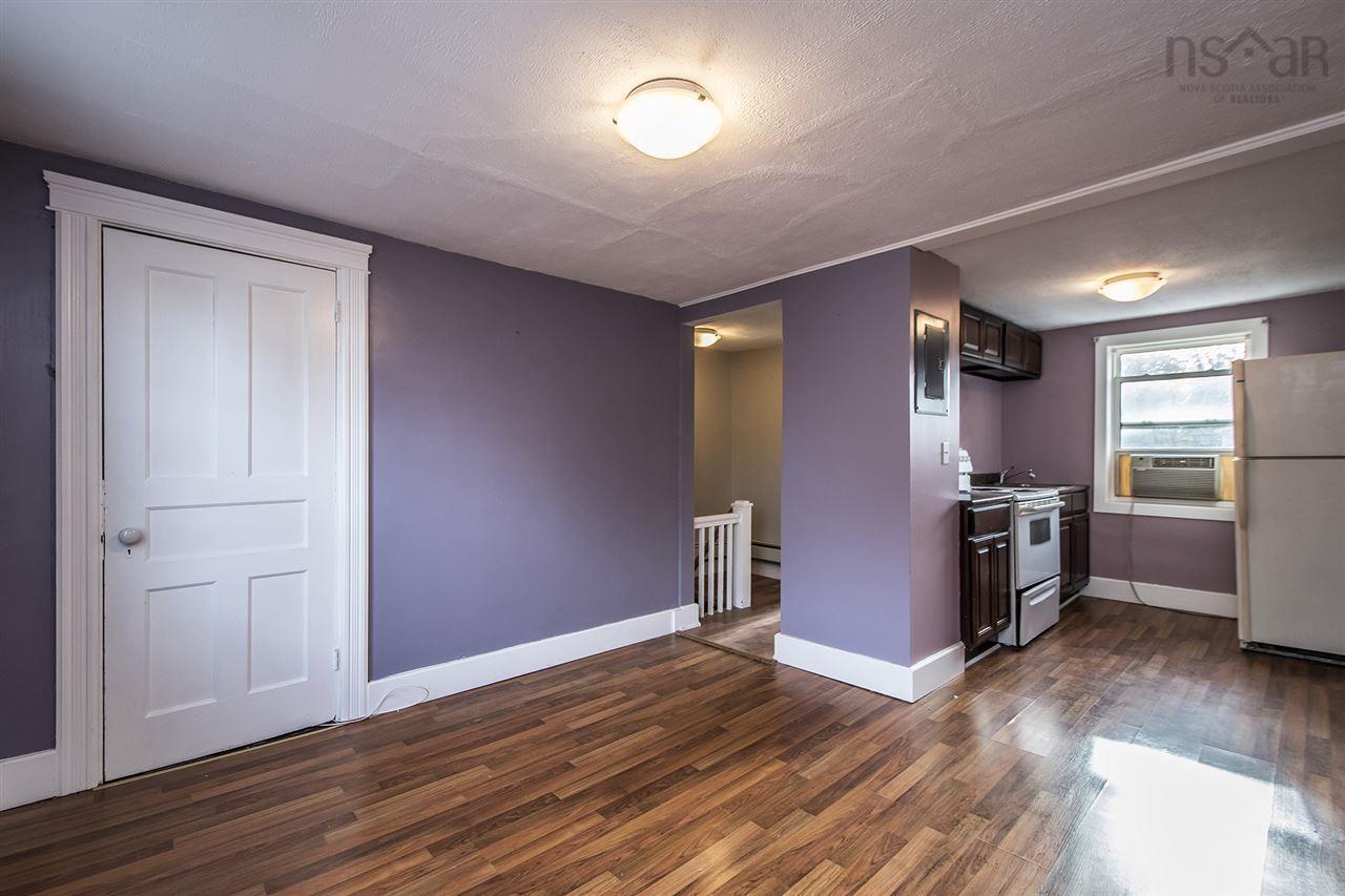 $489,900.00: 18/18A Pleasant Street, Dartmouth