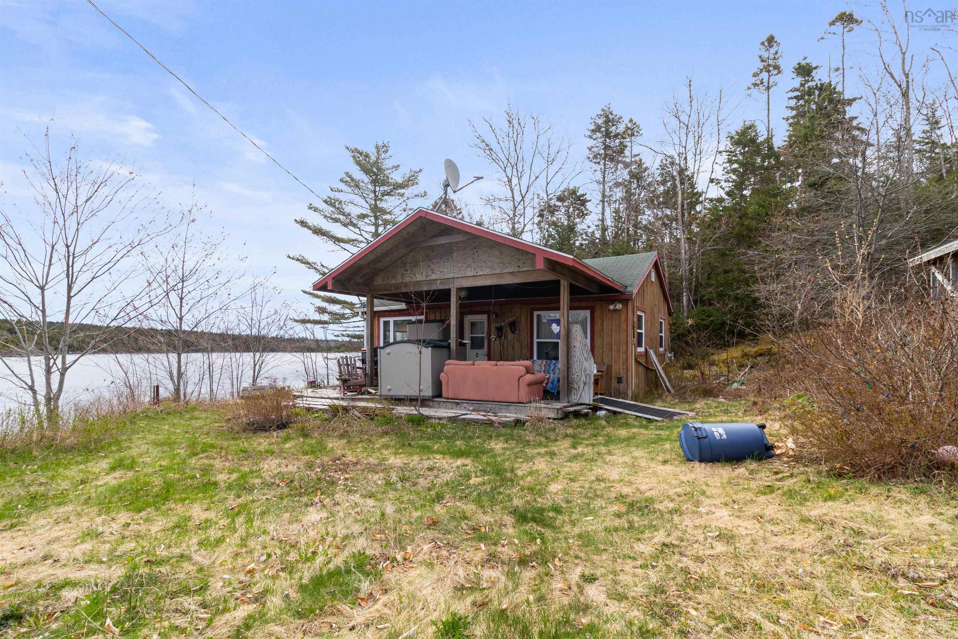 $299,900.00: 832 Upper Lakeville Road, Upper Lakeville