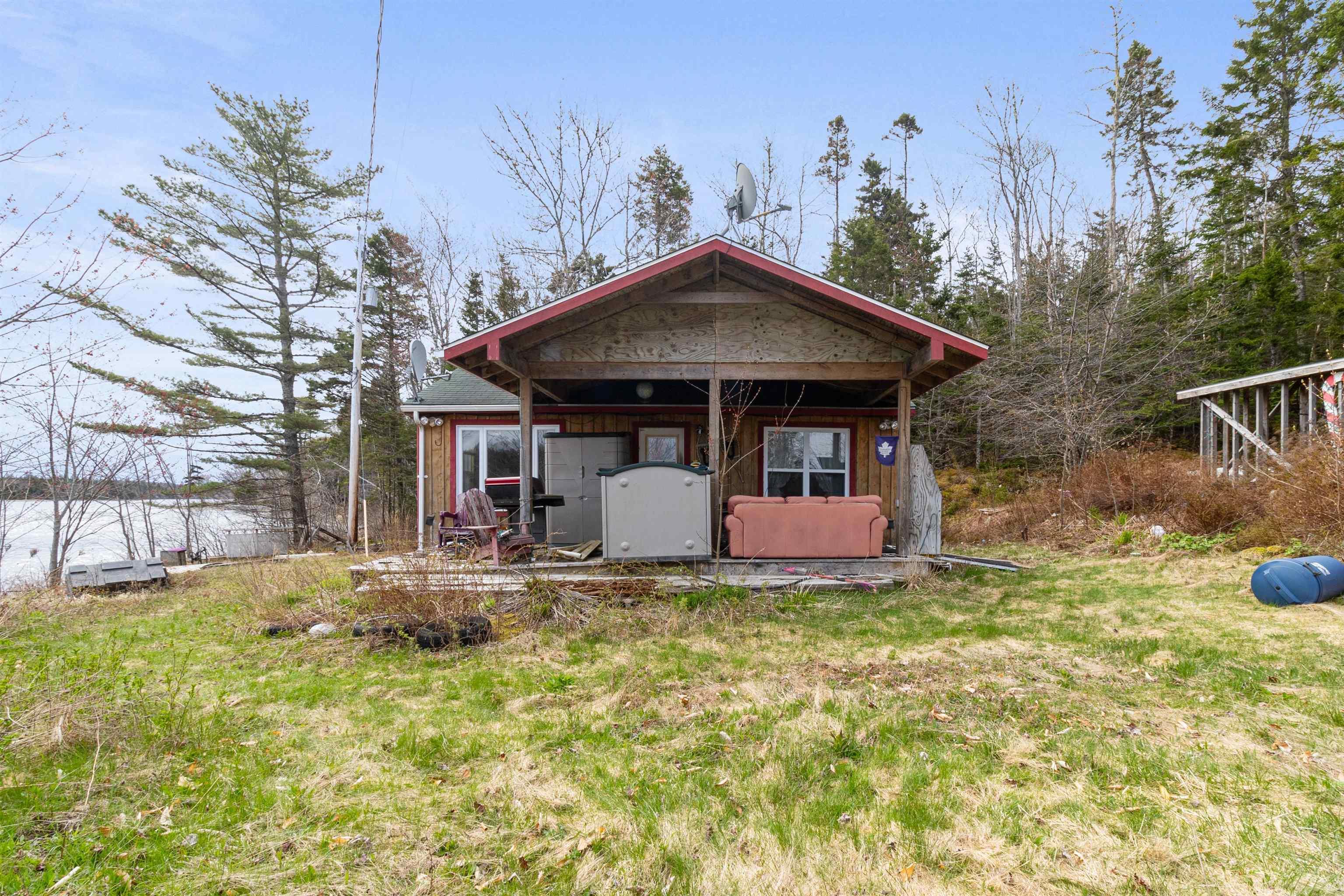 $299,900.00: 832 Upper Lakeville Road, Upper Lakeville