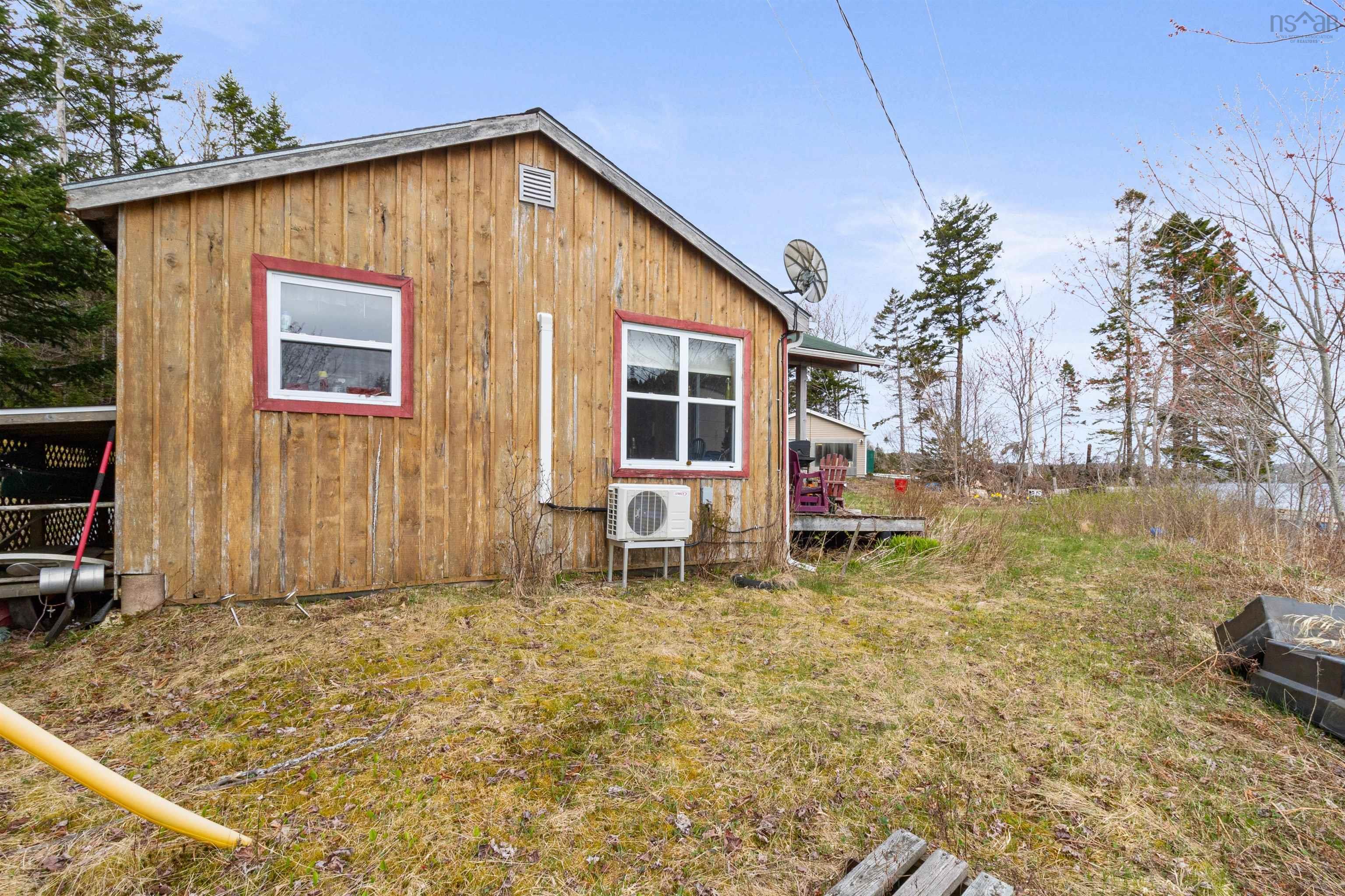 $299,900.00: 832 Upper Lakeville Road, Upper Lakeville