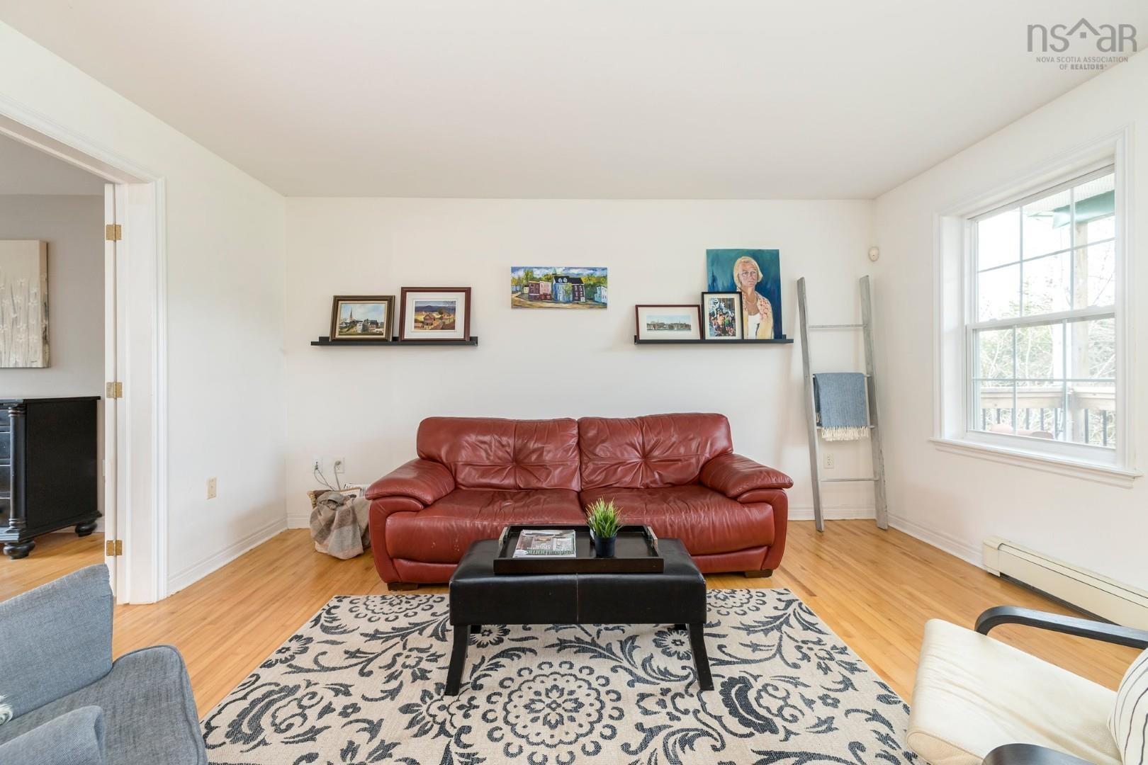 $699,900.00: 372 St. George Boulevard, Hammonds Plains