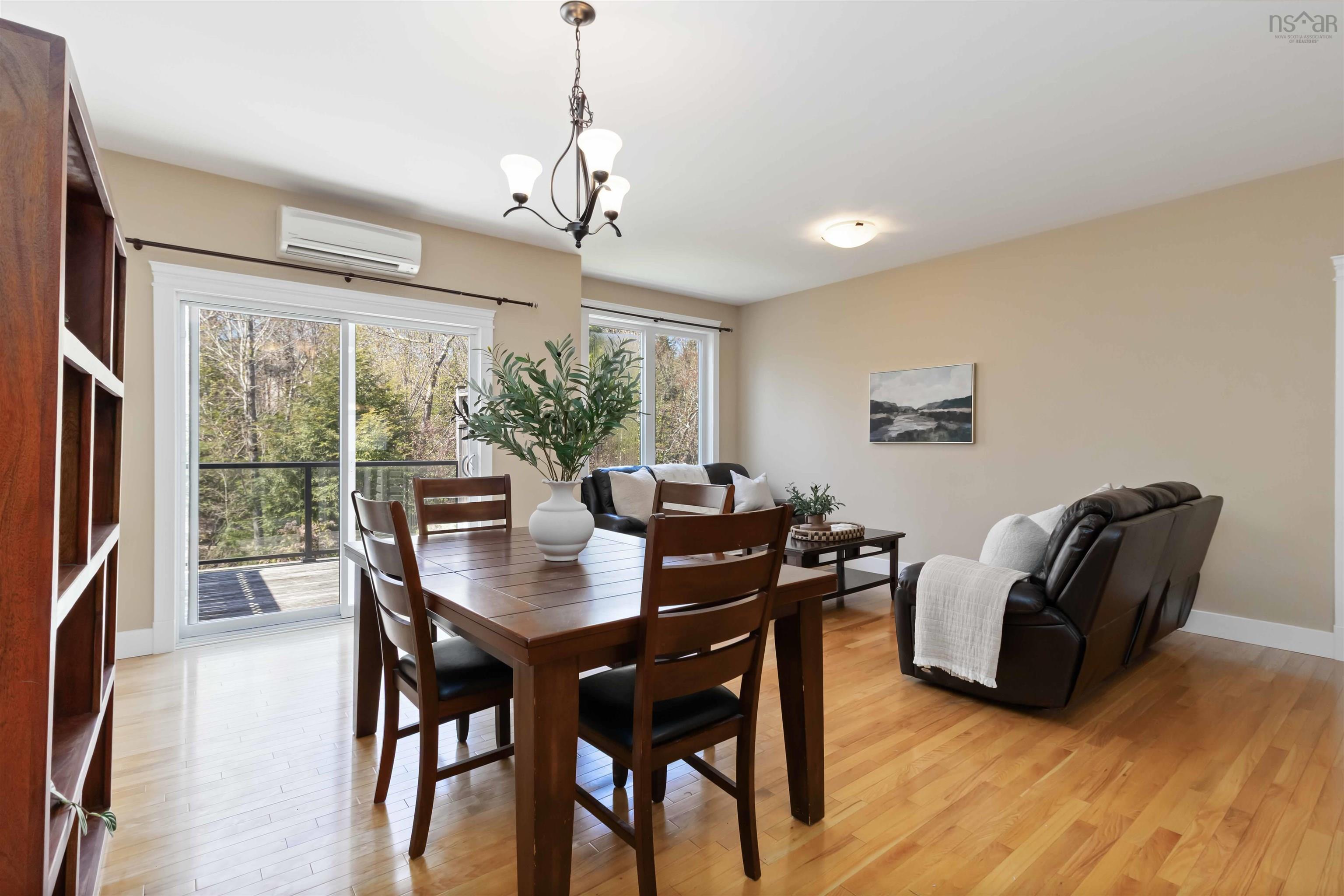 $667,500.00: 12 Kirkwood Court, Bedford