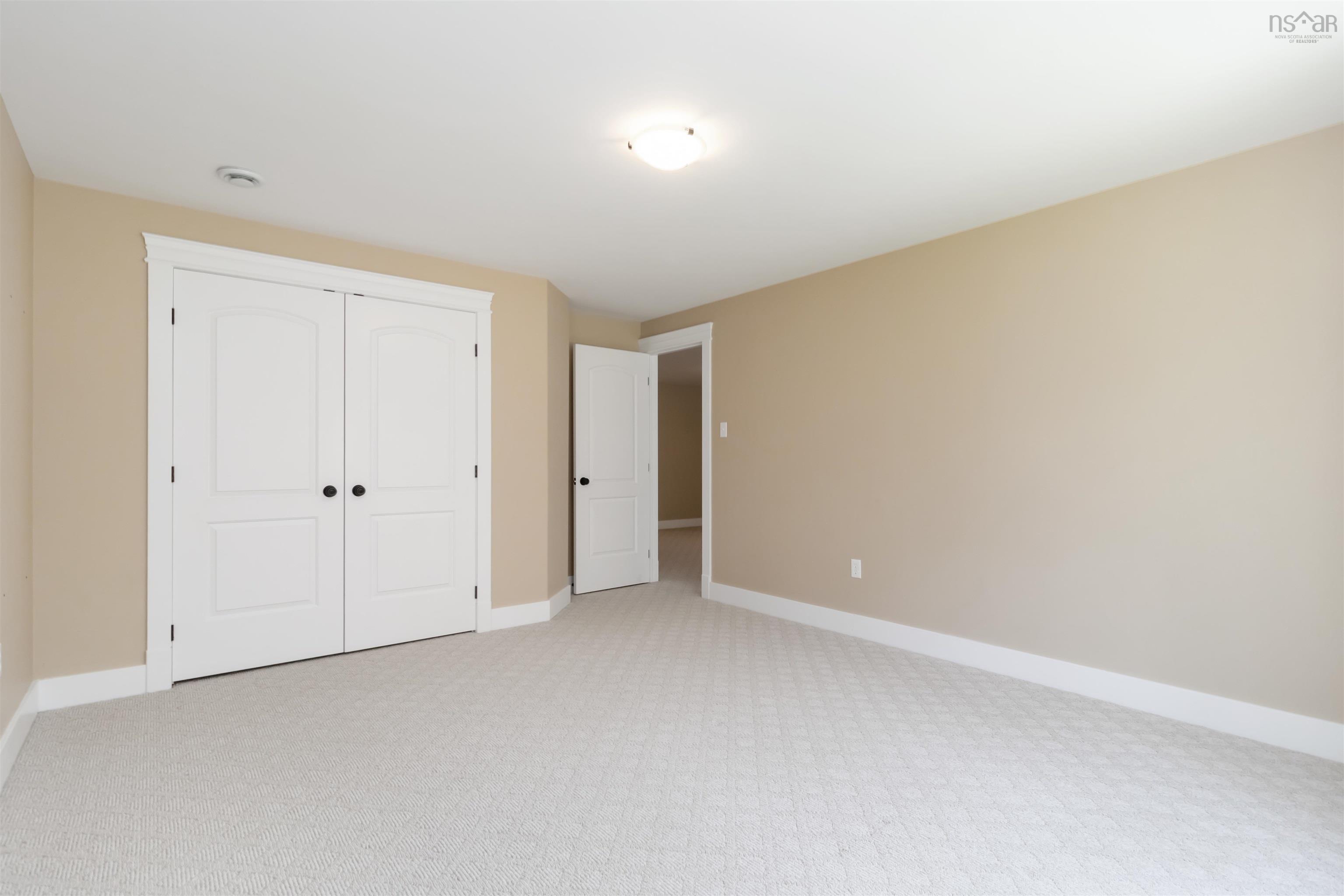 $667,500.00: 12 Kirkwood Court, Bedford