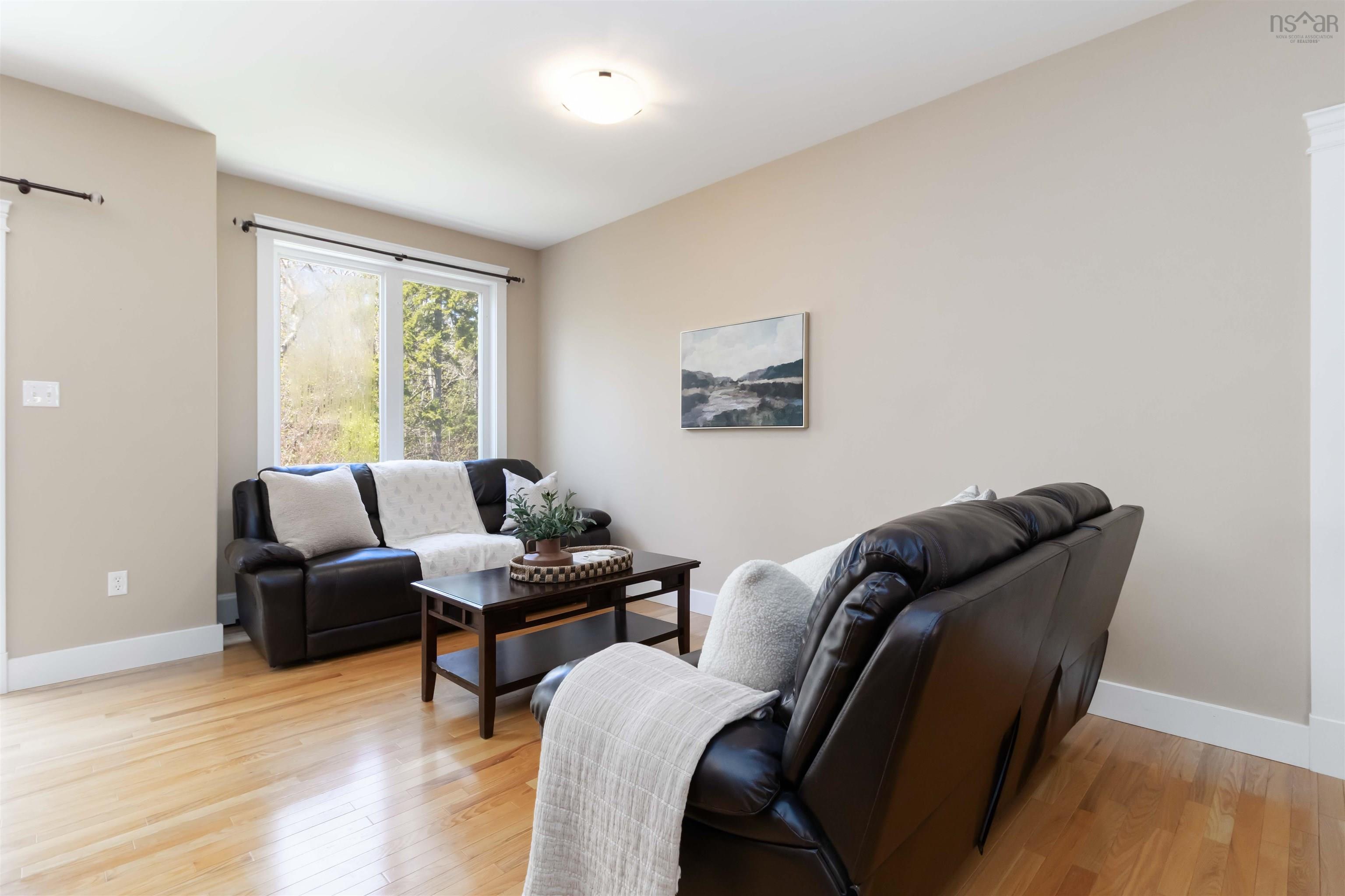$667,500.00: 12 Kirkwood Court, Bedford