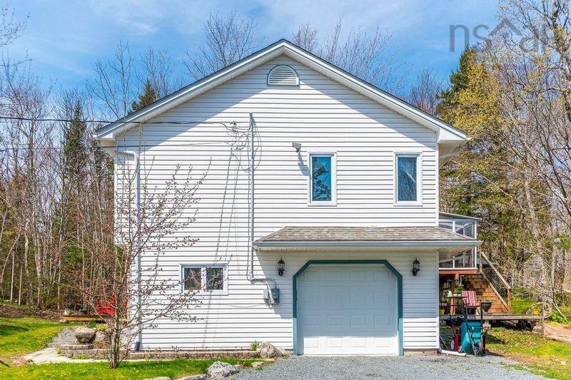 $625,000.00: 67 Bristol Avenue, Stillwater Lake