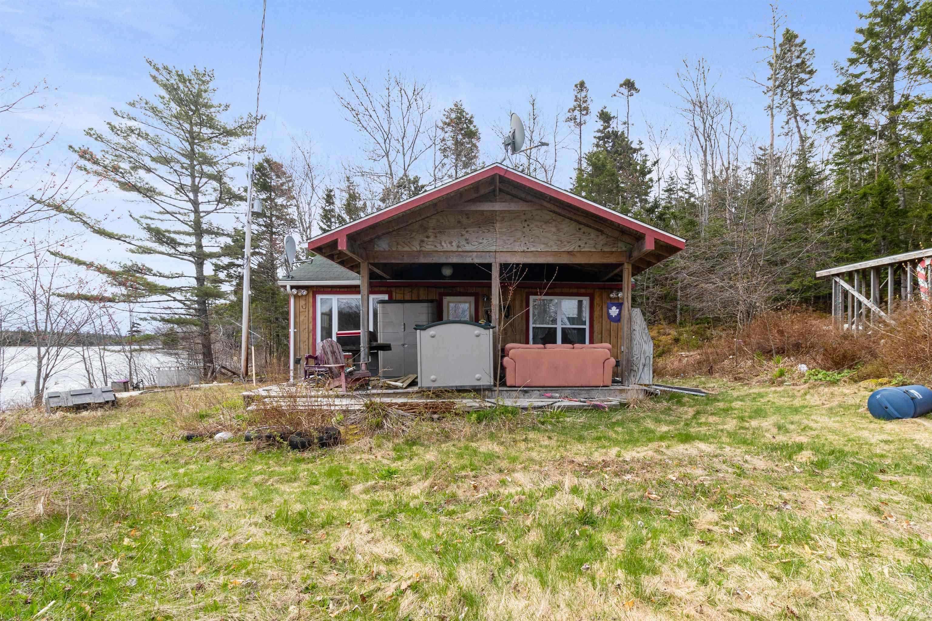 $299,900.00: 832 Upper Lakeville Road, Upper Lakeville