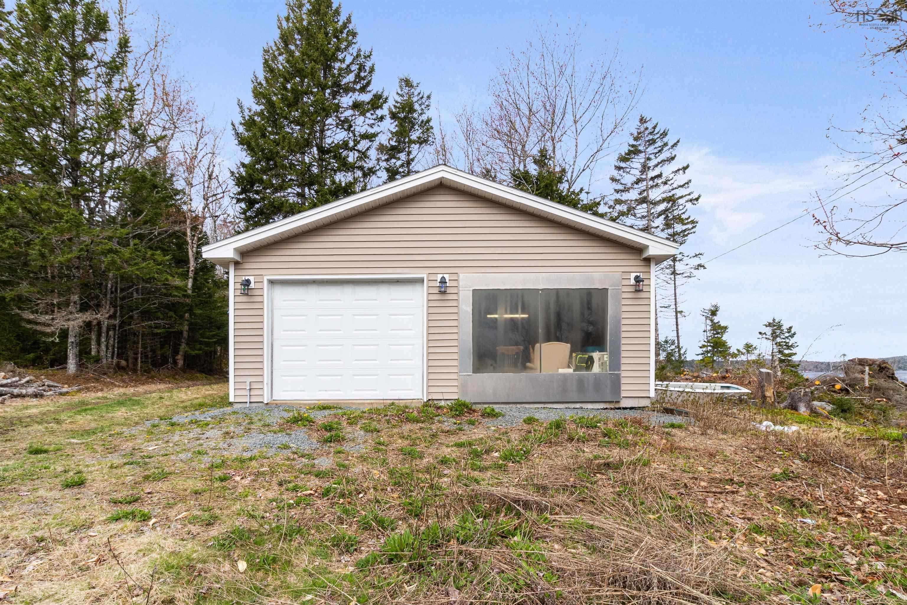 $299,900.00: 832 Upper Lakeville Road, Upper Lakeville