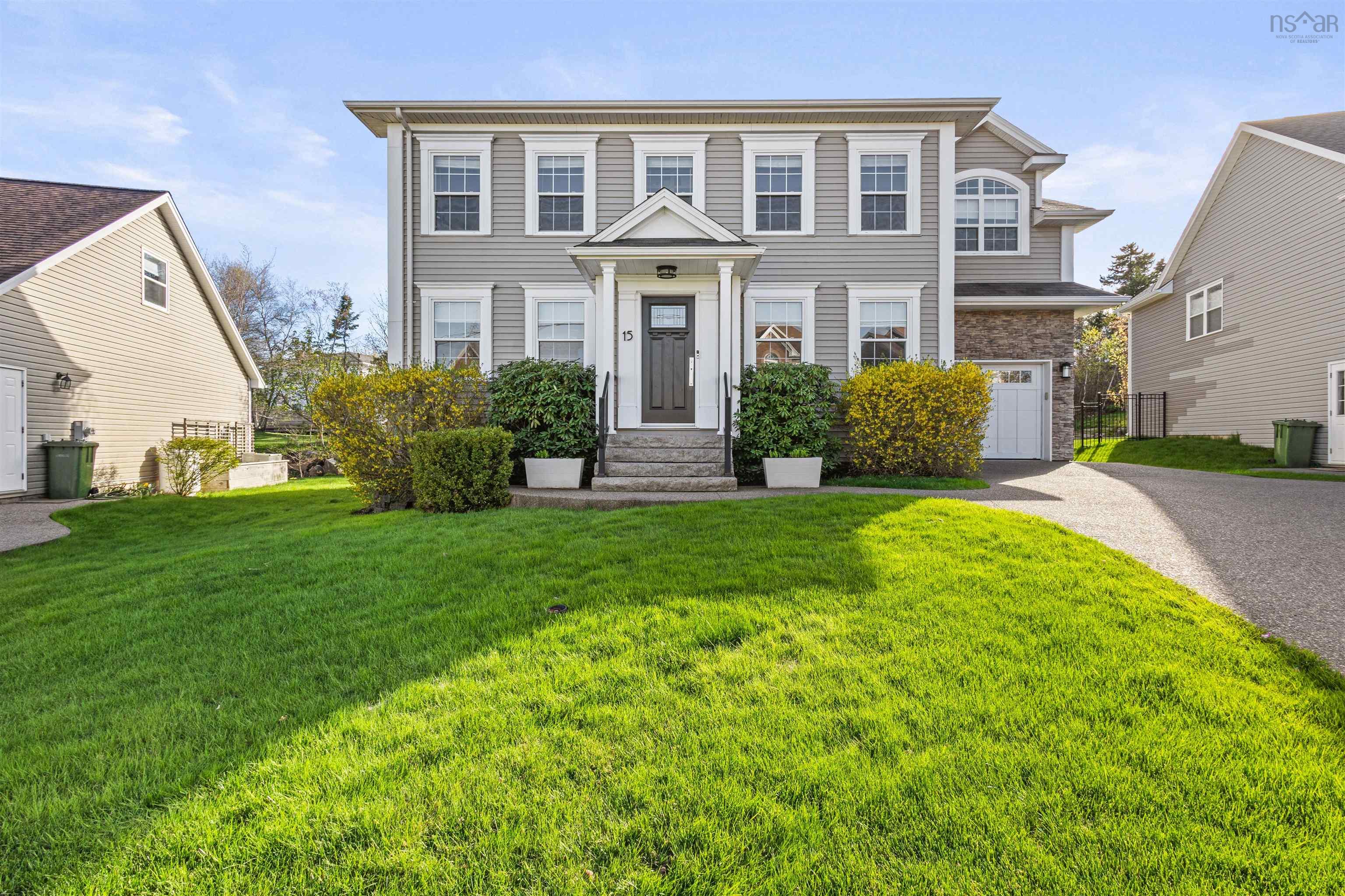 $1,079,000.00: 15 Rockpoint Court, Bedford