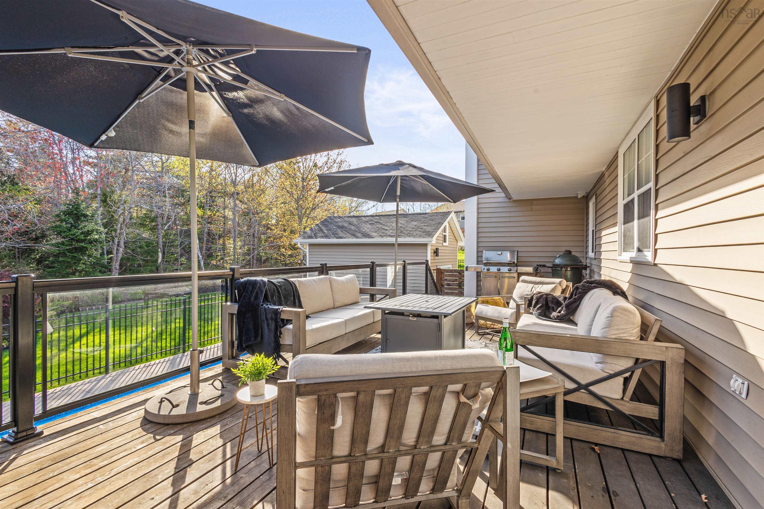 $1,079,000.00: 15 Rockpoint Court, Bedford