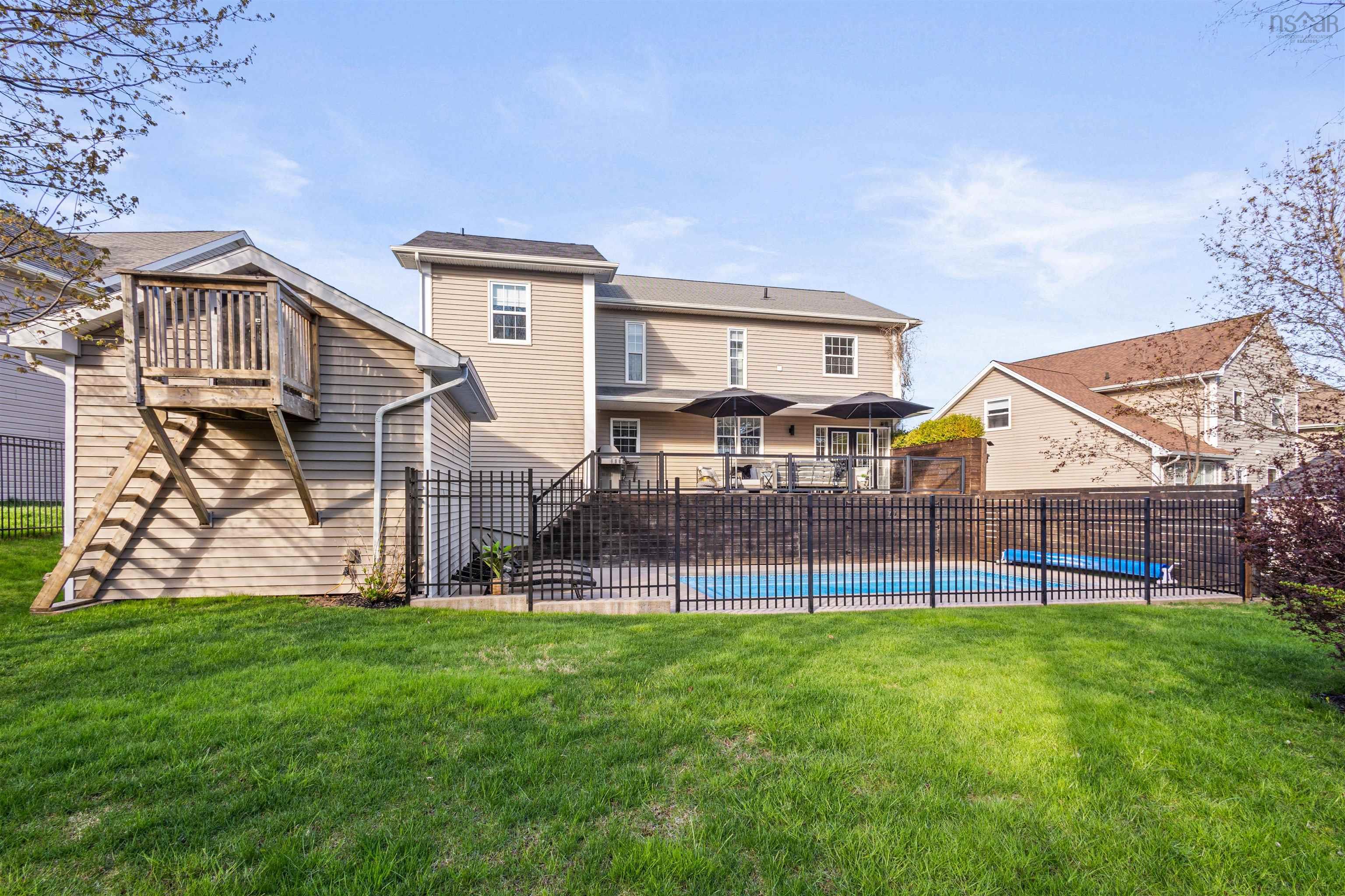 $1,079,000.00: 15 Rockpoint Court, Bedford
