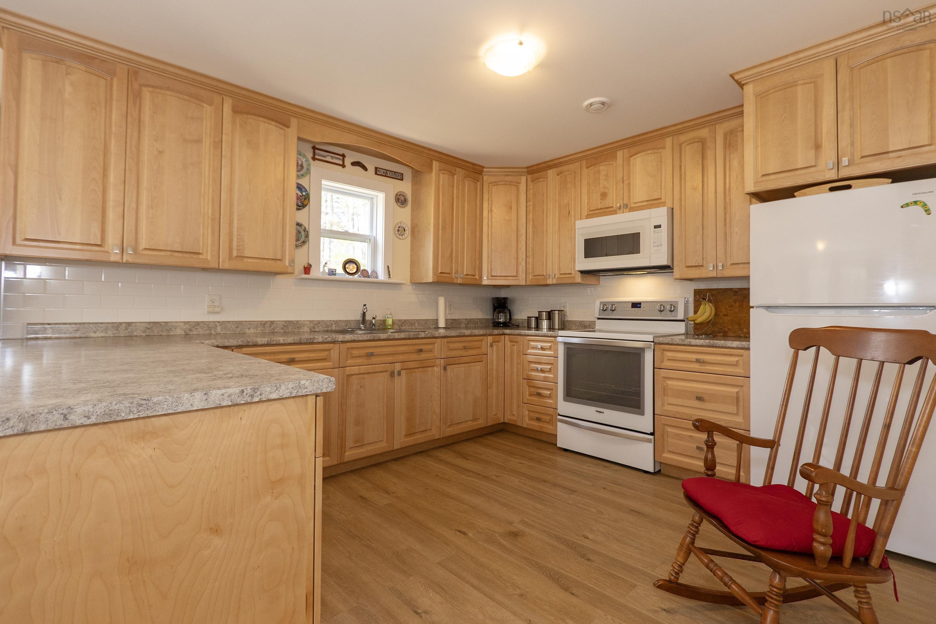 $389,900.00: 78 Whistle Stop Court, Westchester