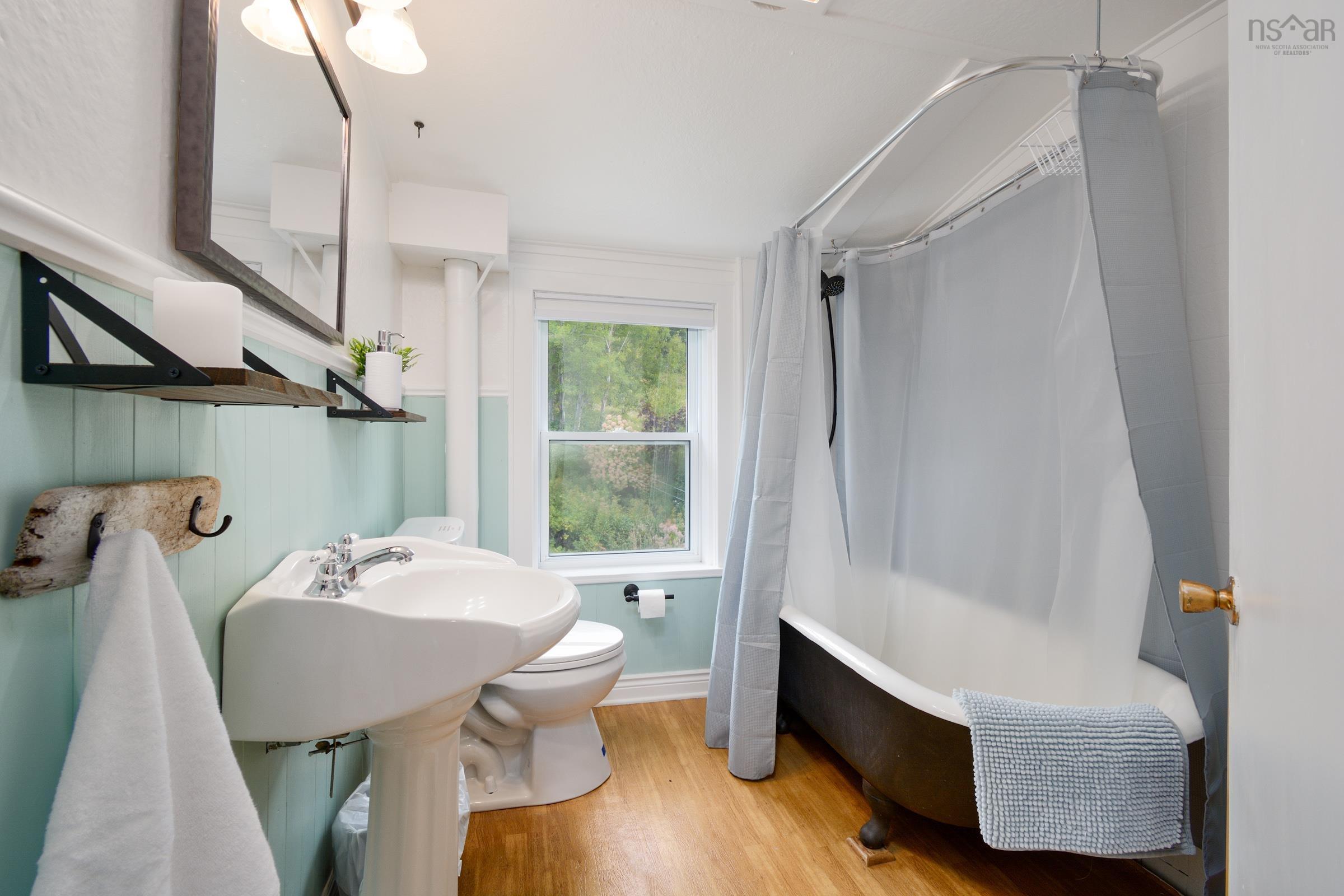 $459,000.00: 15398 Highway 4, Johnstown