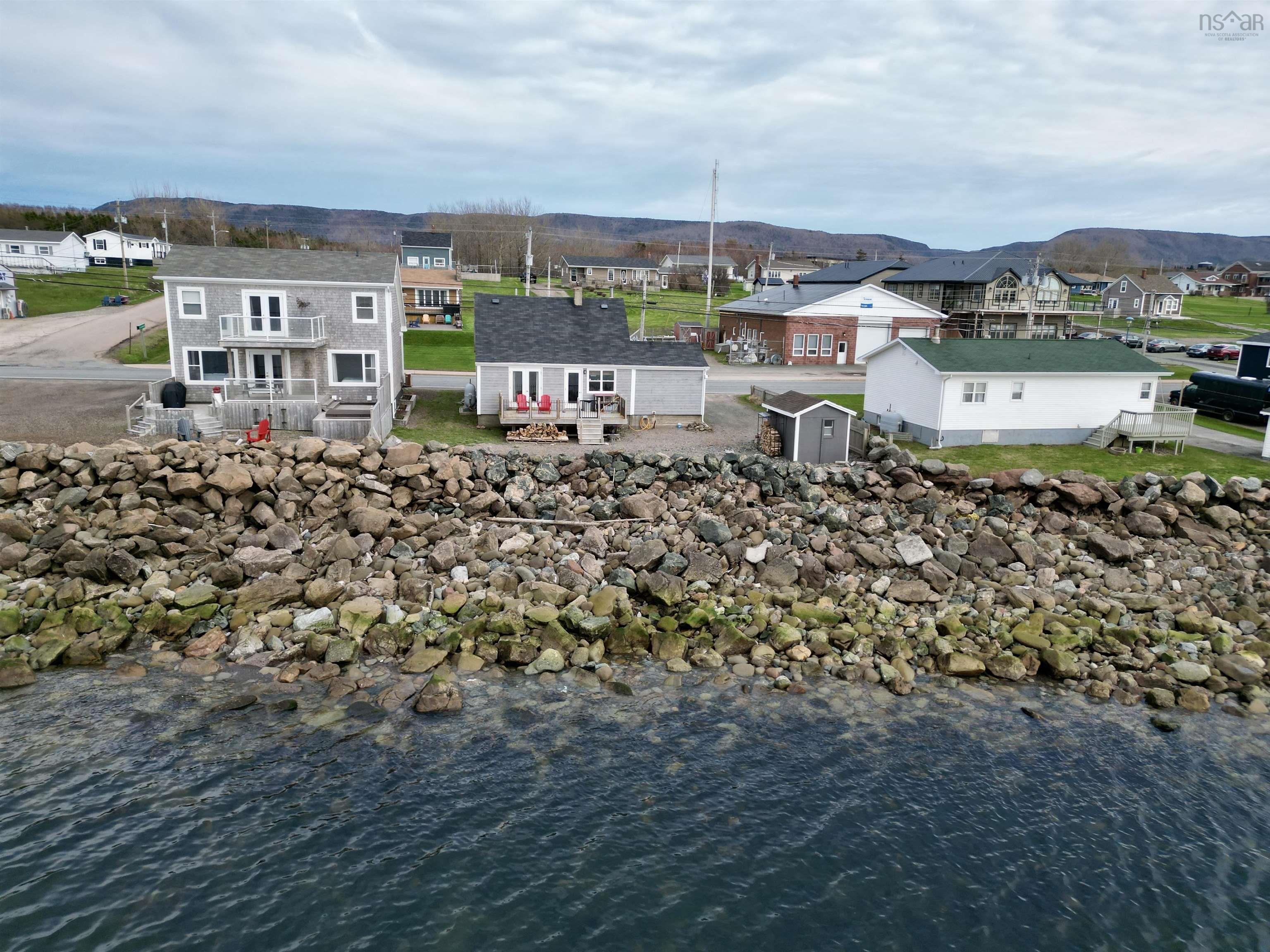 $319,000.00: 15491 Cabot Trail Road, Chéticamp