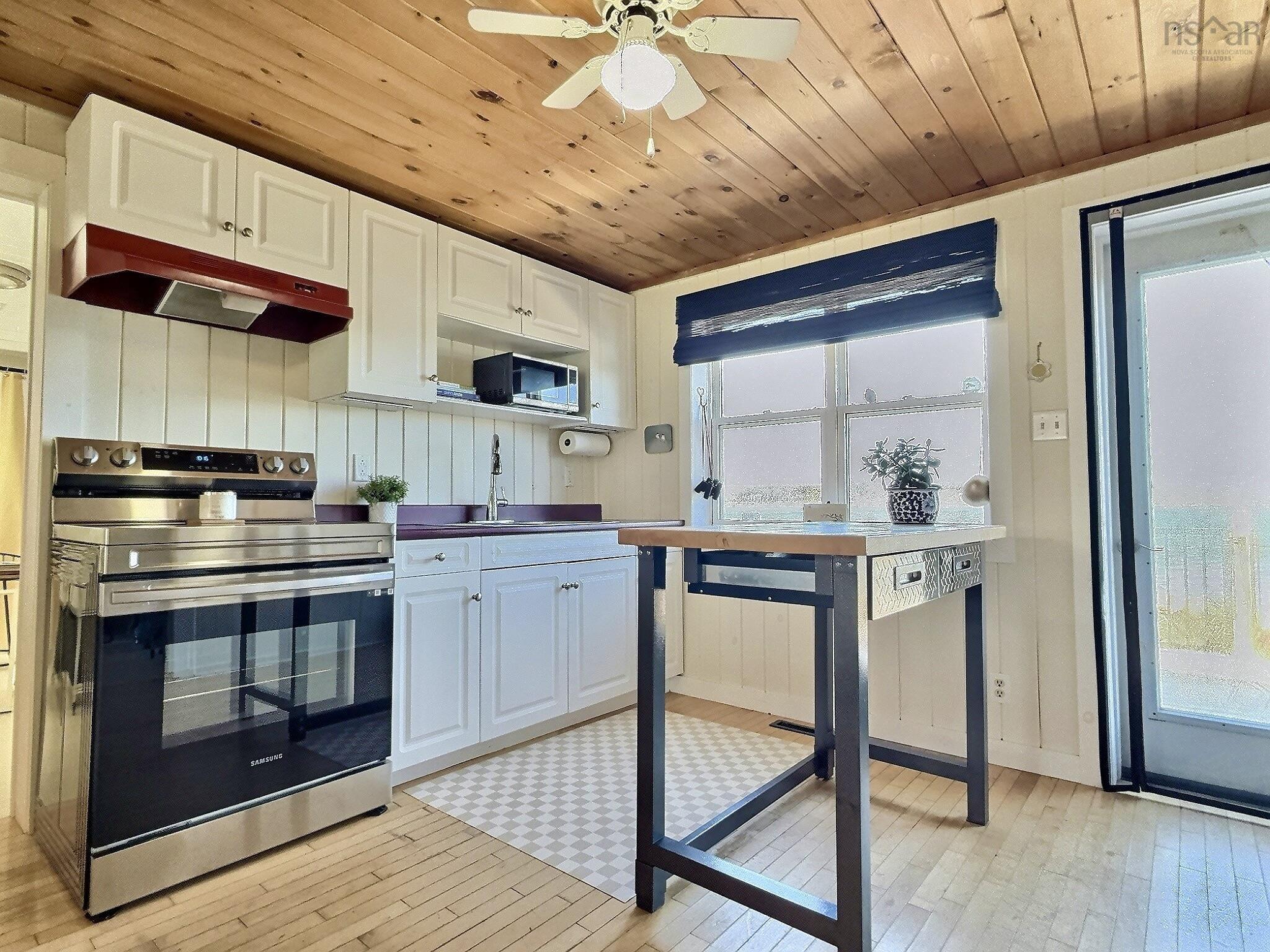 $319,000.00: 15491 Cabot Trail Road, Chéticamp