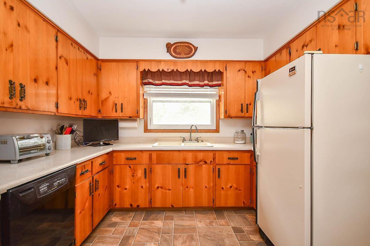 $330,000.00: 67 Evergreen Drive, Salmon River