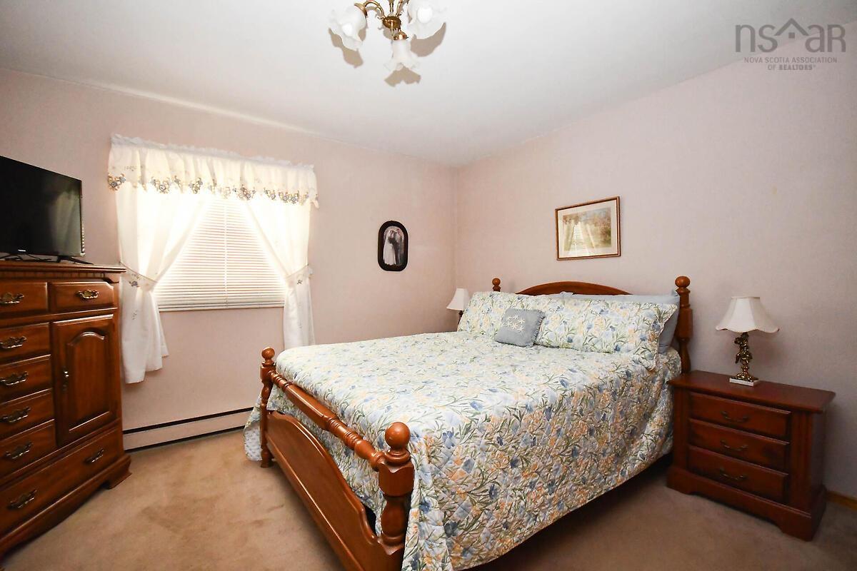 $330,000.00: 67 Evergreen Drive, Salmon River