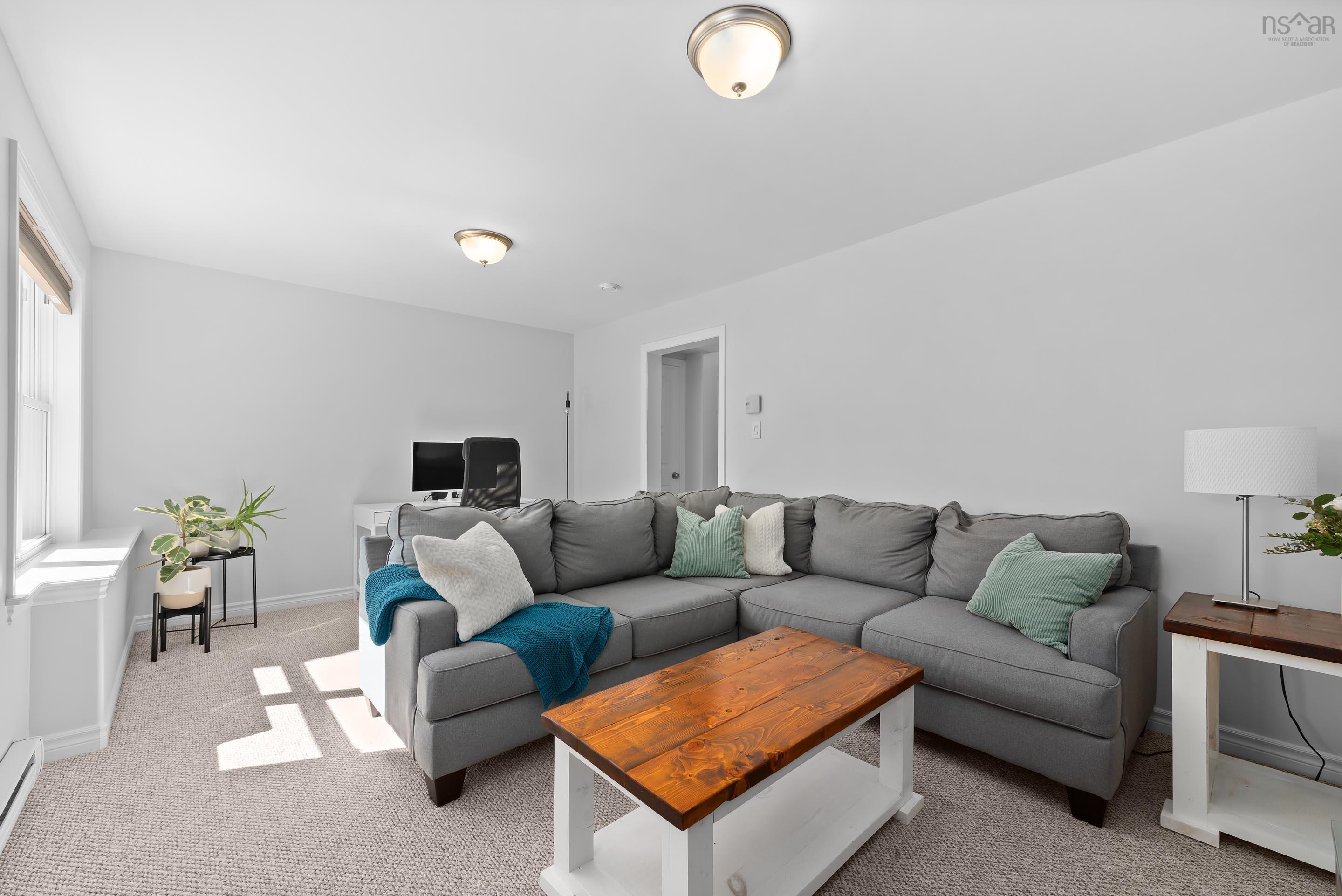 $599,900.00: 18 Brigadier Court, Halifax
