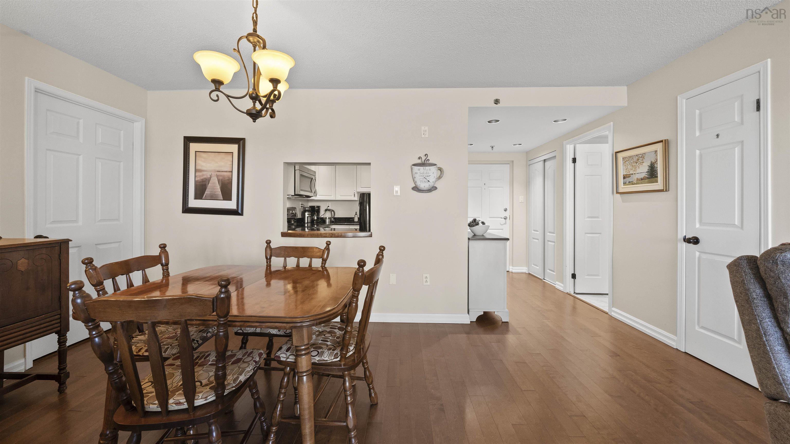 $450,000.00: 509 30 Brookdale Crescent, Dartmouth