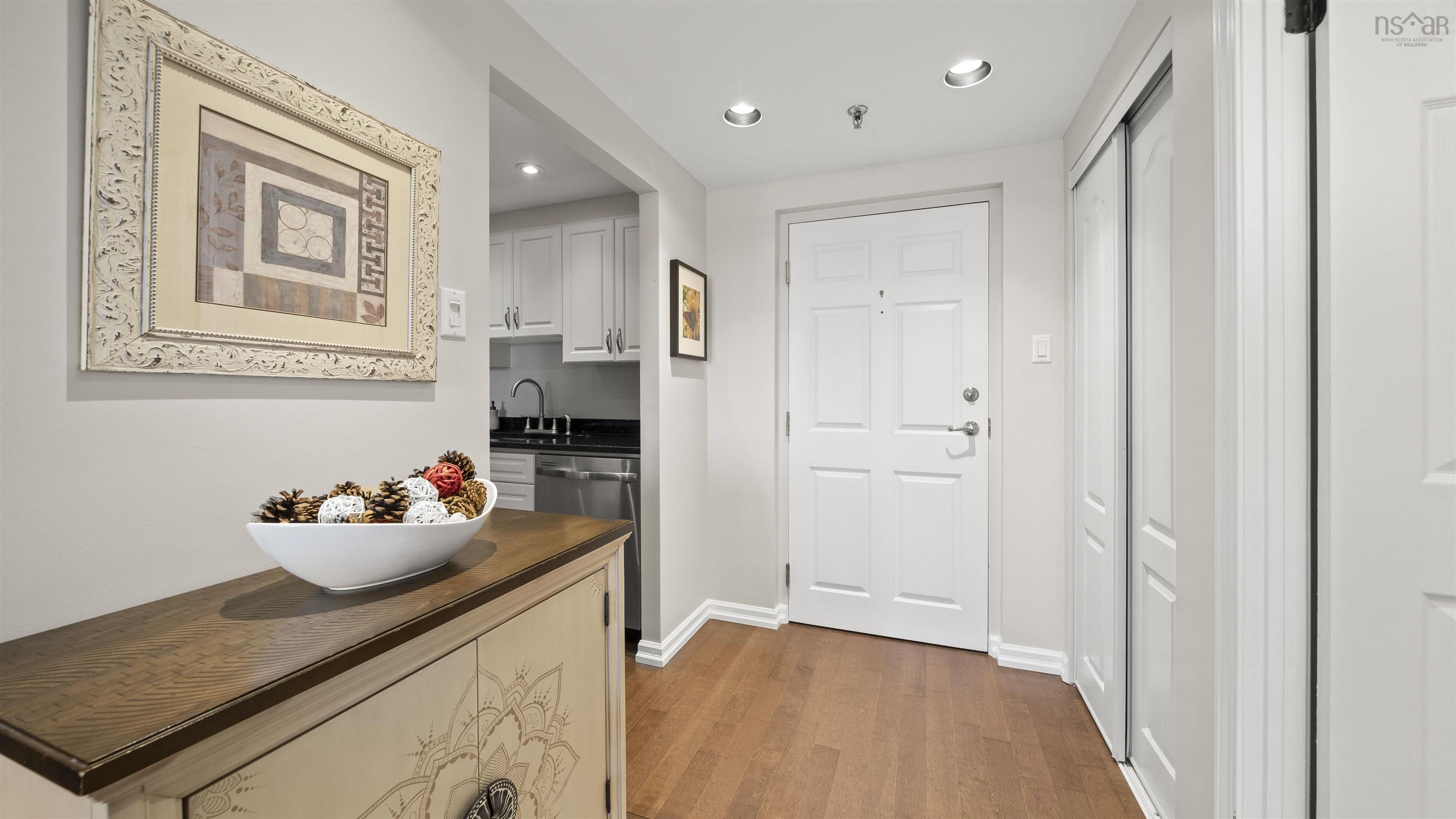 $450,000.00: 509 30 Brookdale Crescent, Dartmouth