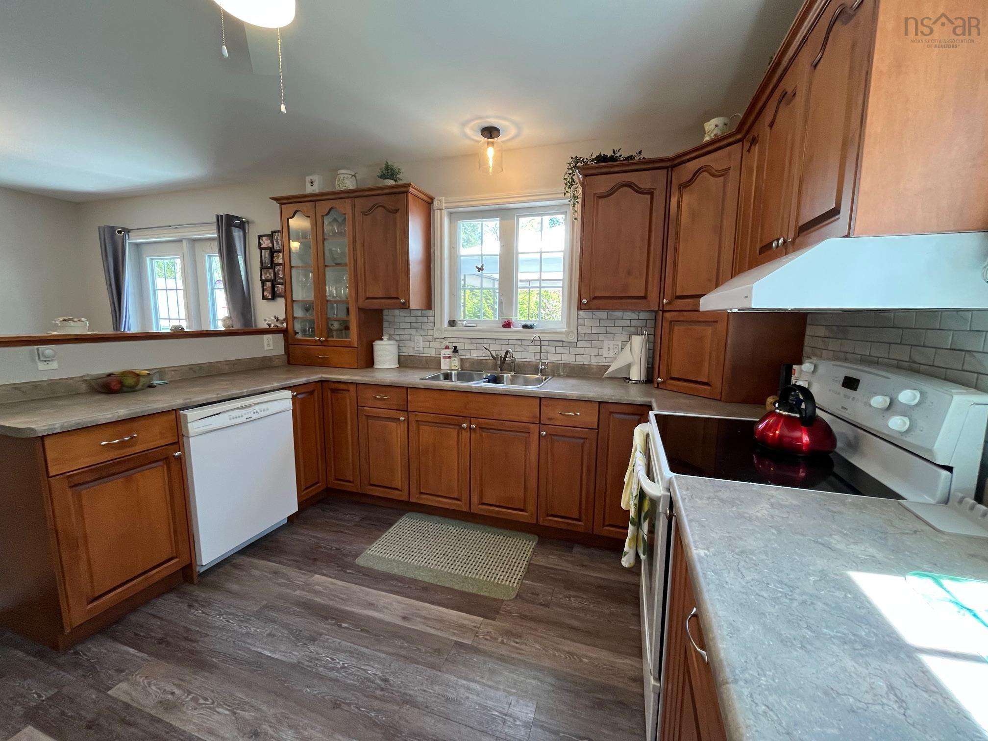 $549,900.00: 20 George Joudrey Road, Pine Grove