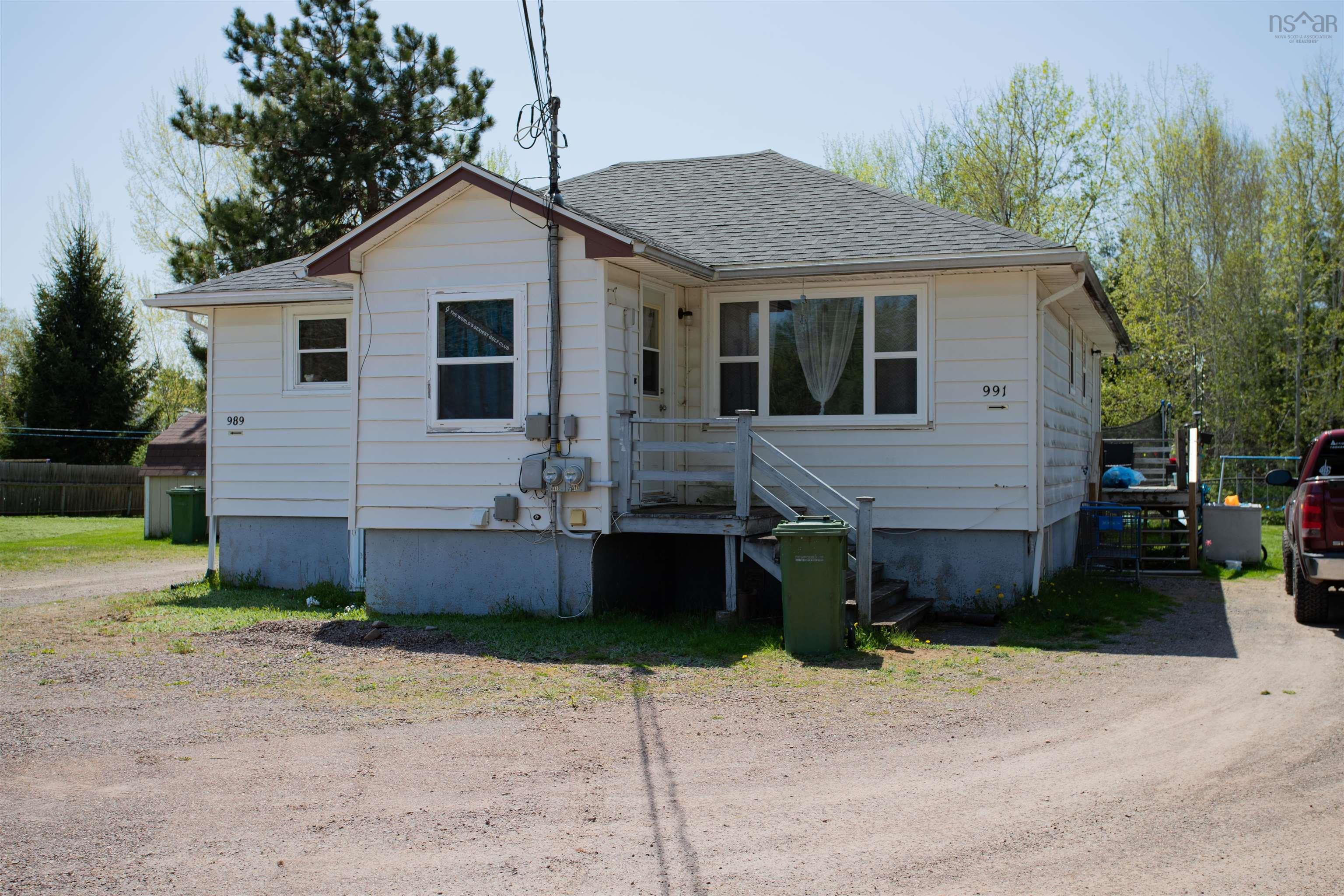 $299,000.00: 989-991 Glasgow Avenue, Greenwood
