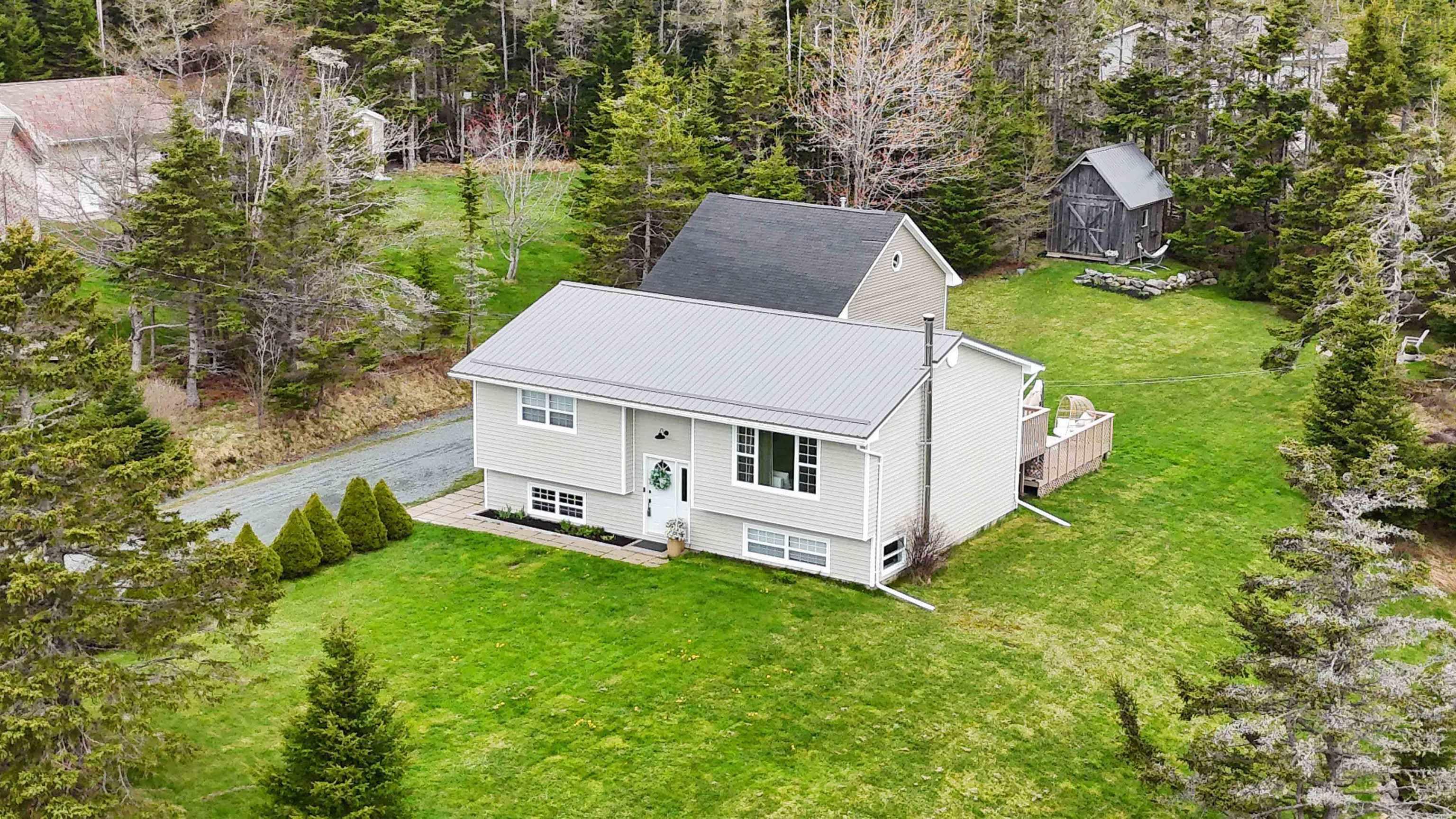 $649,900.00: 59 Parkwood Drive, East Lawrencetown
