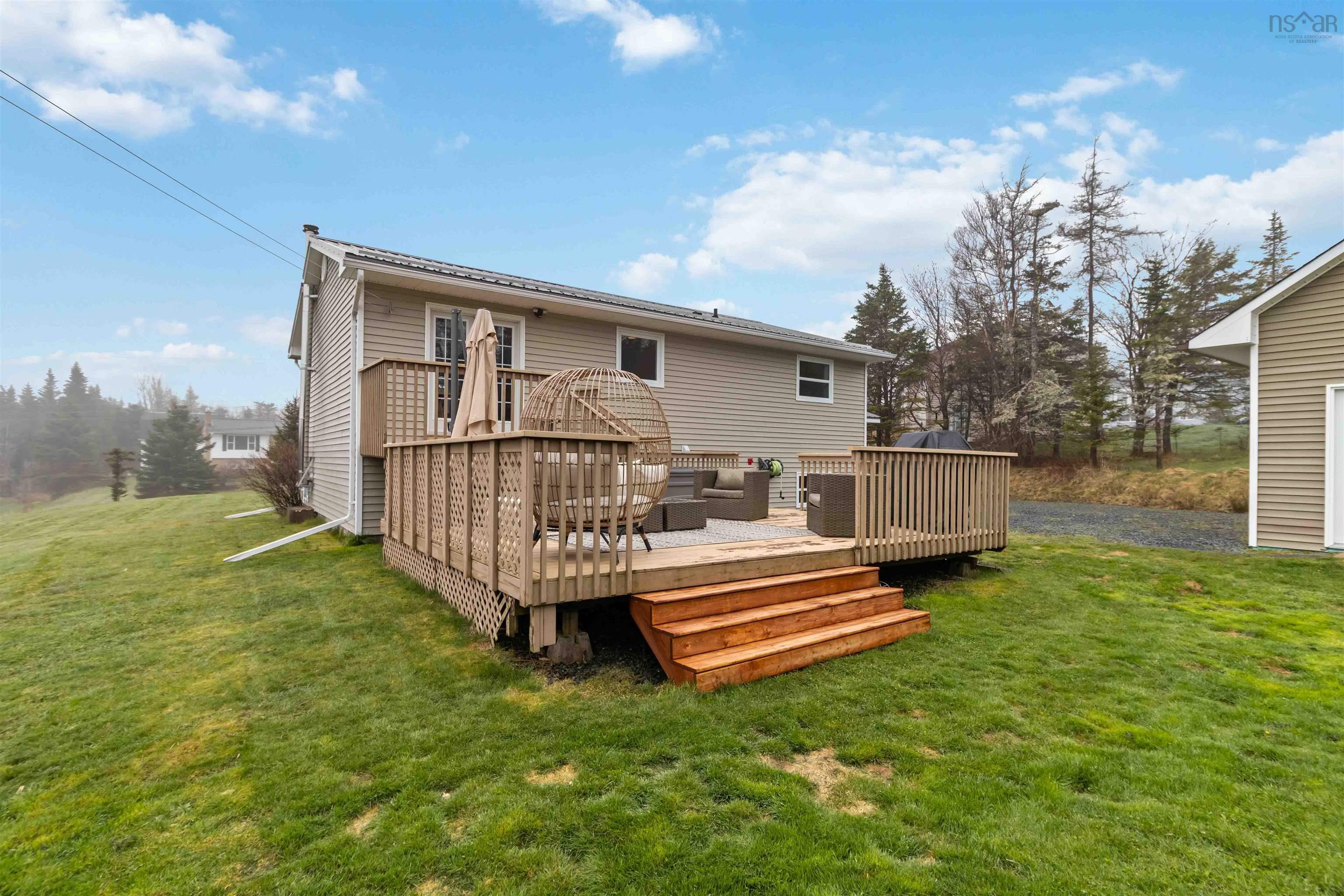 $649,900.00: 59 Parkwood Drive, East Lawrencetown