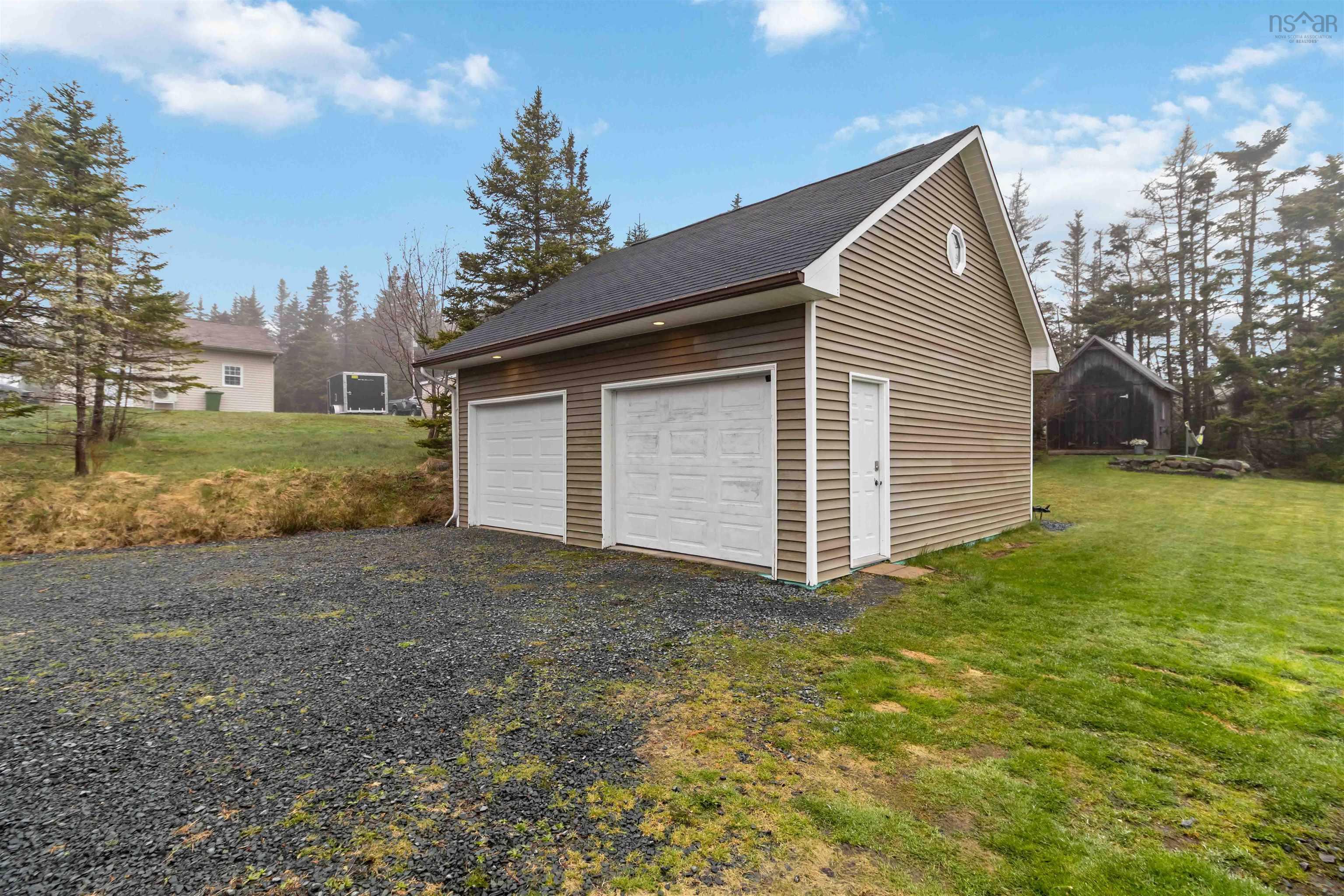 $649,900.00: 59 Parkwood Drive, East Lawrencetown
