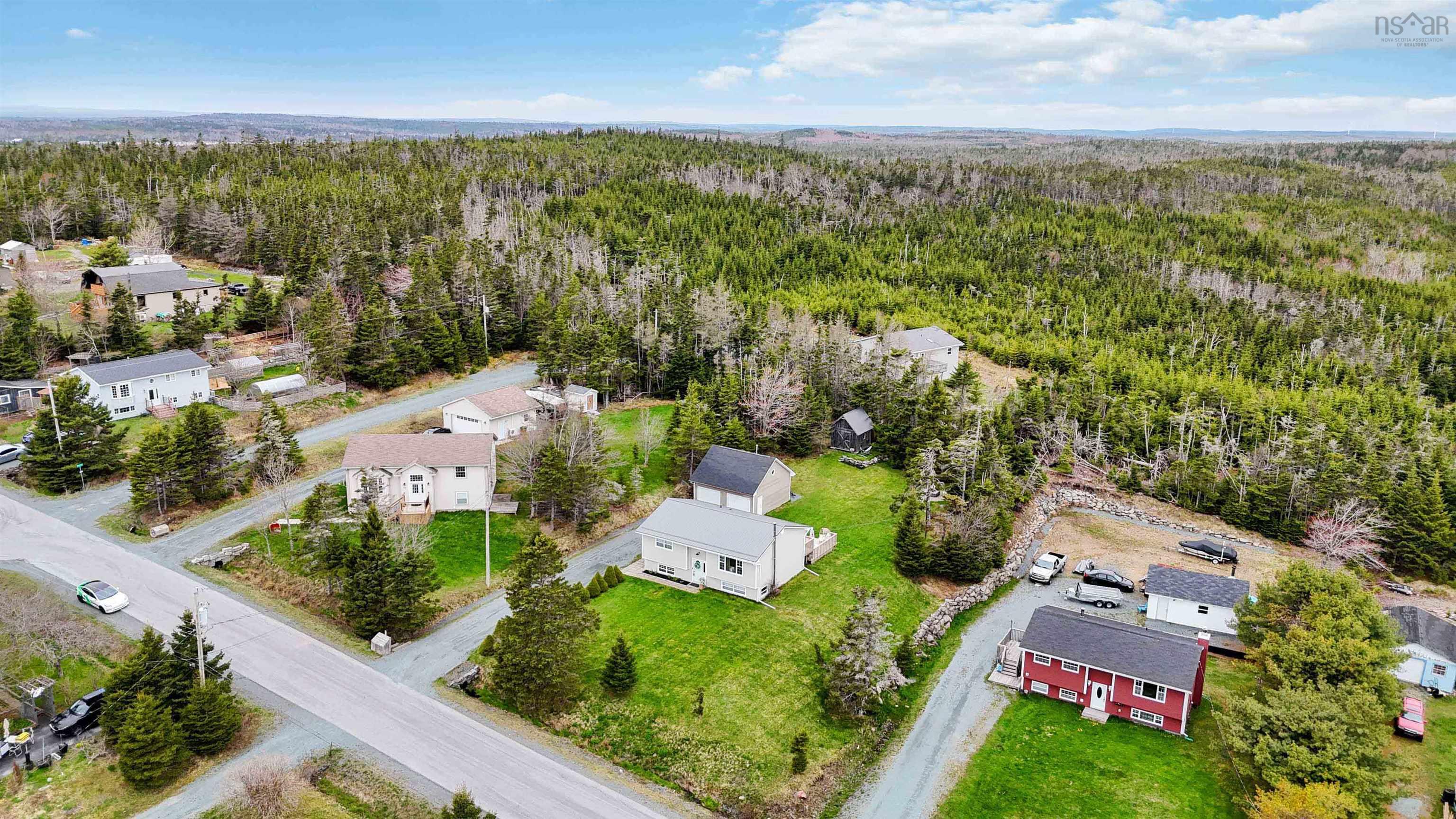 $649,900.00: 59 Parkwood Drive, East Lawrencetown