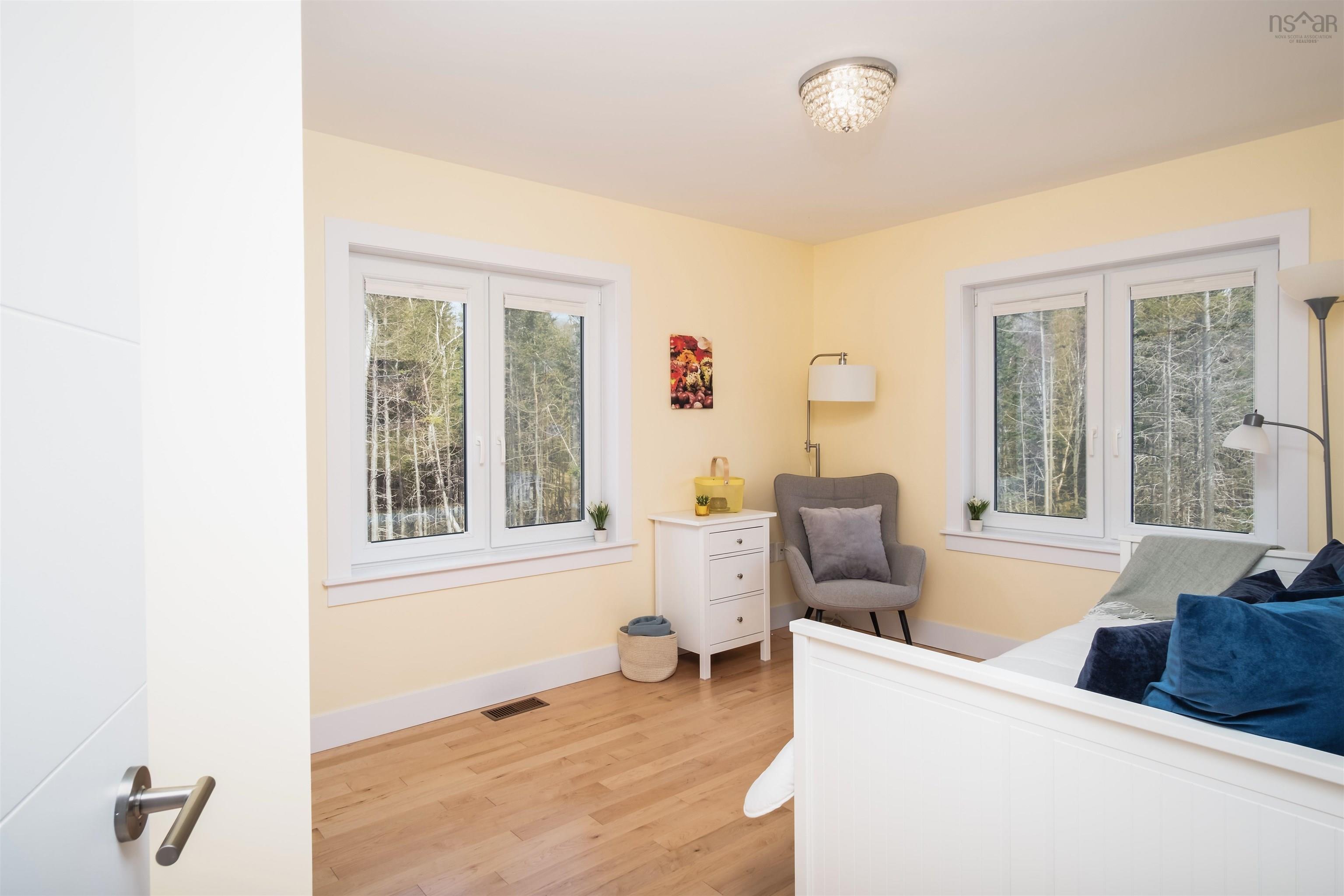 $956,000.00: 234 Redbird Drive, Malagawatch