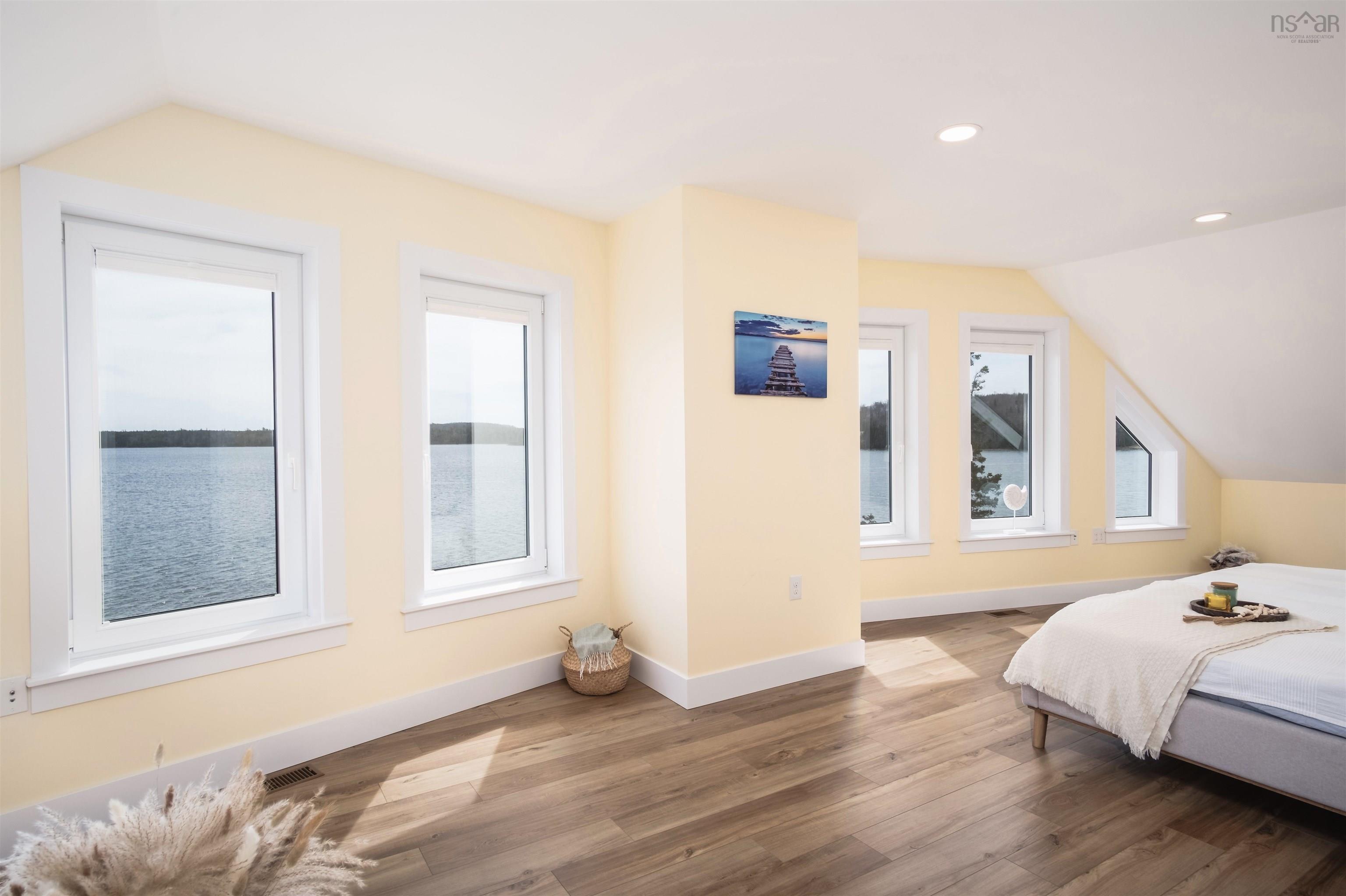 $956,000.00: 234 Redbird Drive, Malagawatch