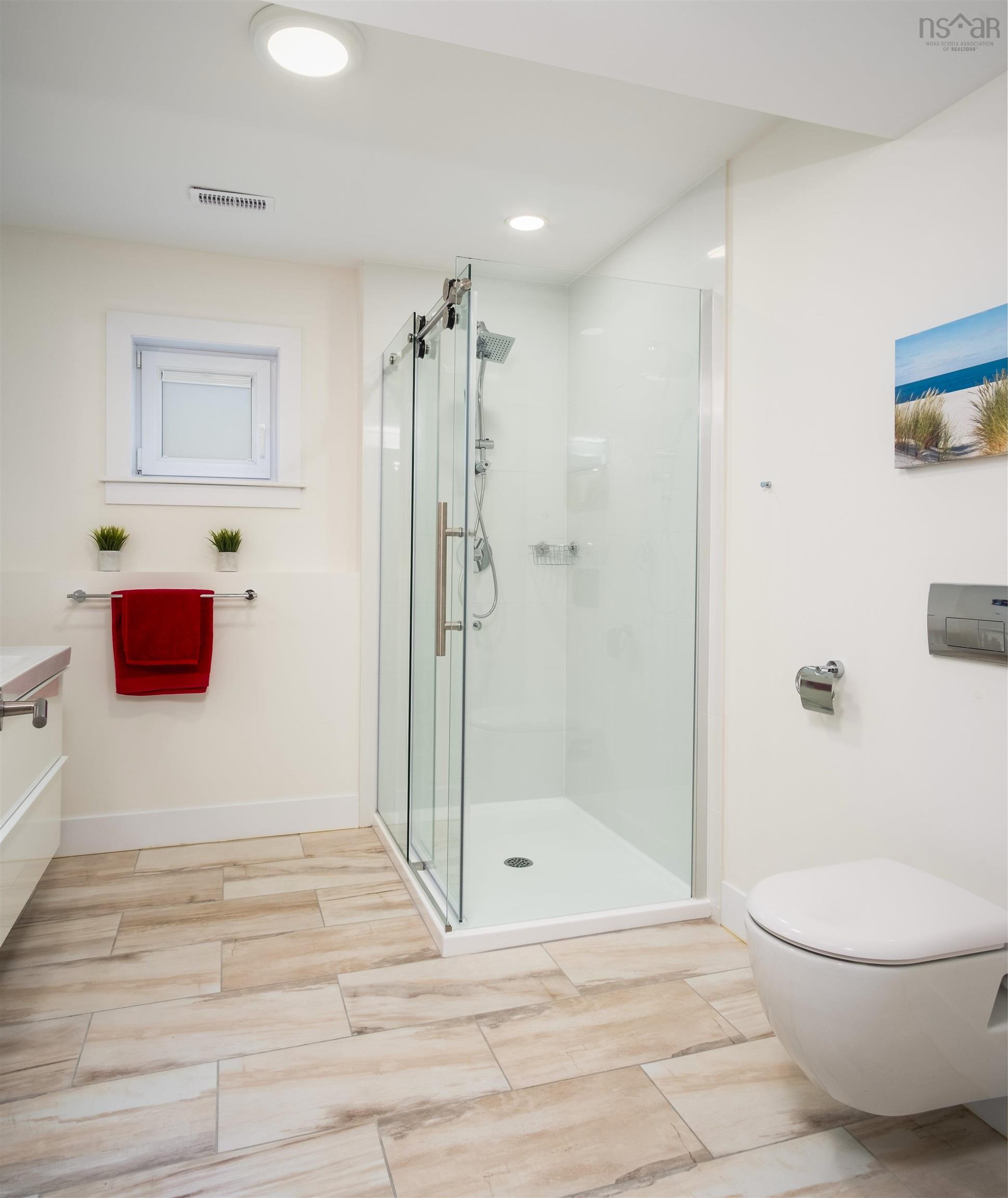 $956,000.00: 234 Redbird Drive, Malagawatch