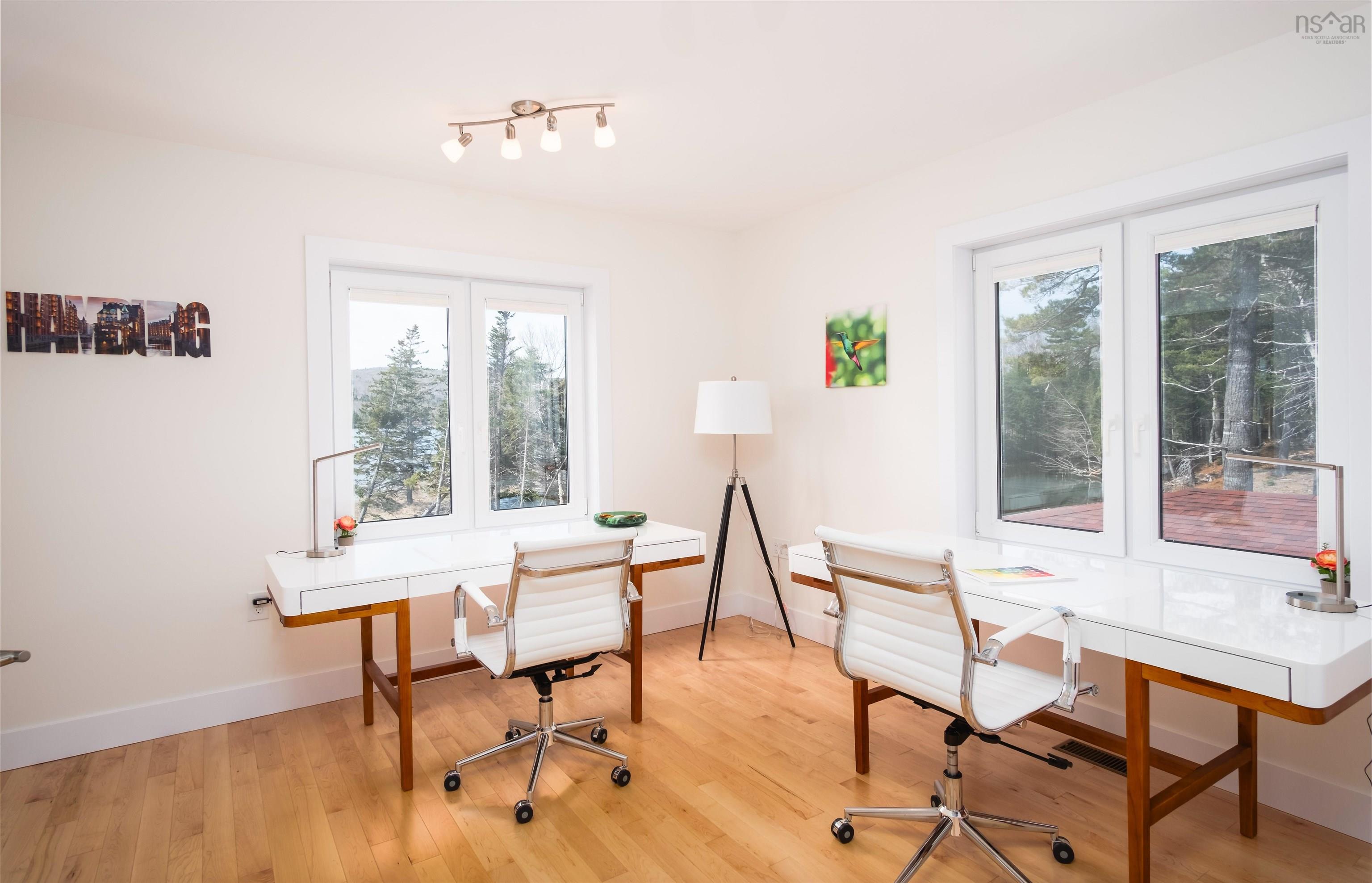 $956,000.00: 234 Redbird Drive, Malagawatch