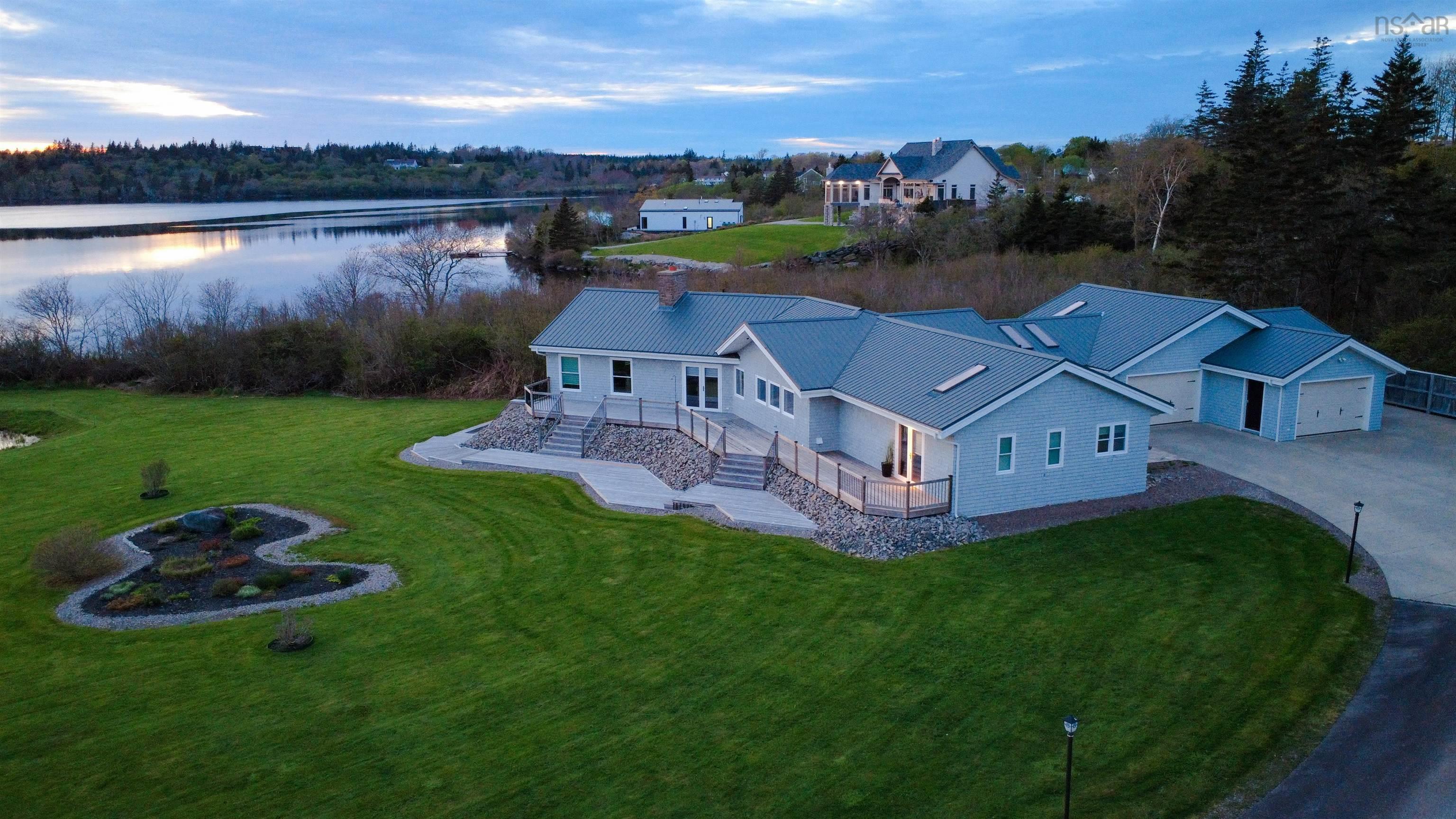 $1,390,000.00: 52 Captain Landers Court, Hebron