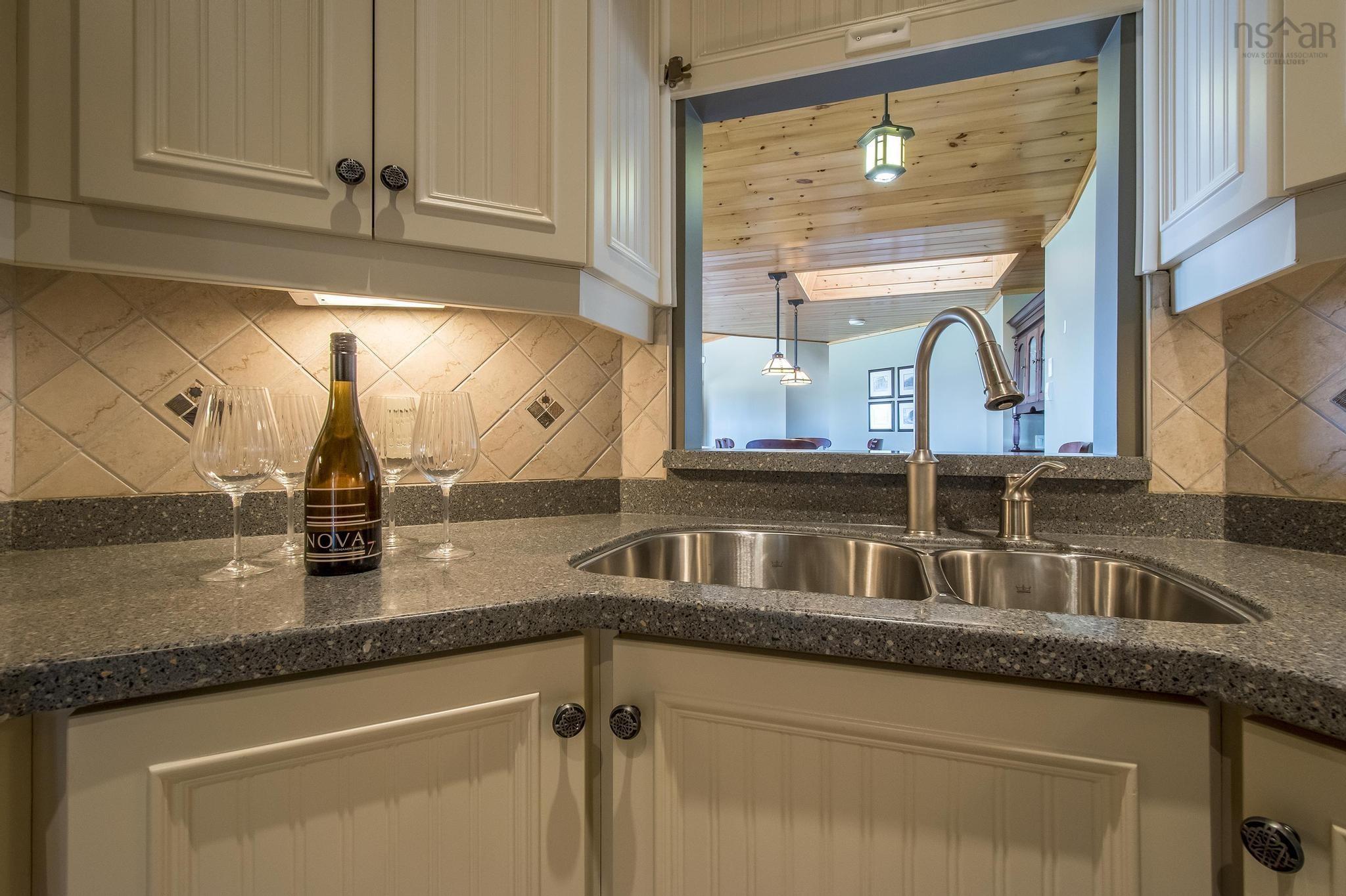 $1,390,000.00: 52 Captain Landers Court, Hebron