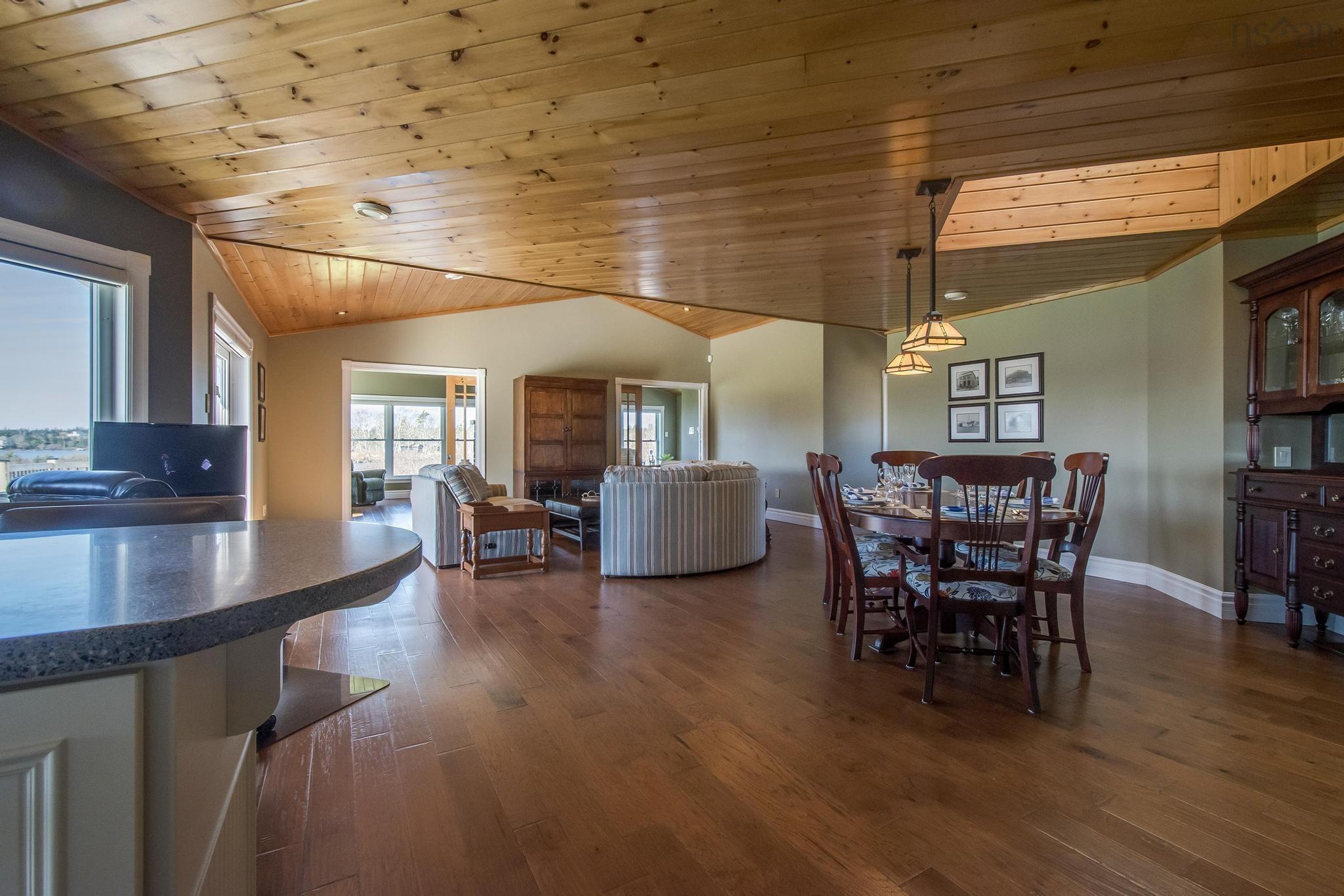 $1,390,000.00: 52 Captain Landers Court, Hebron